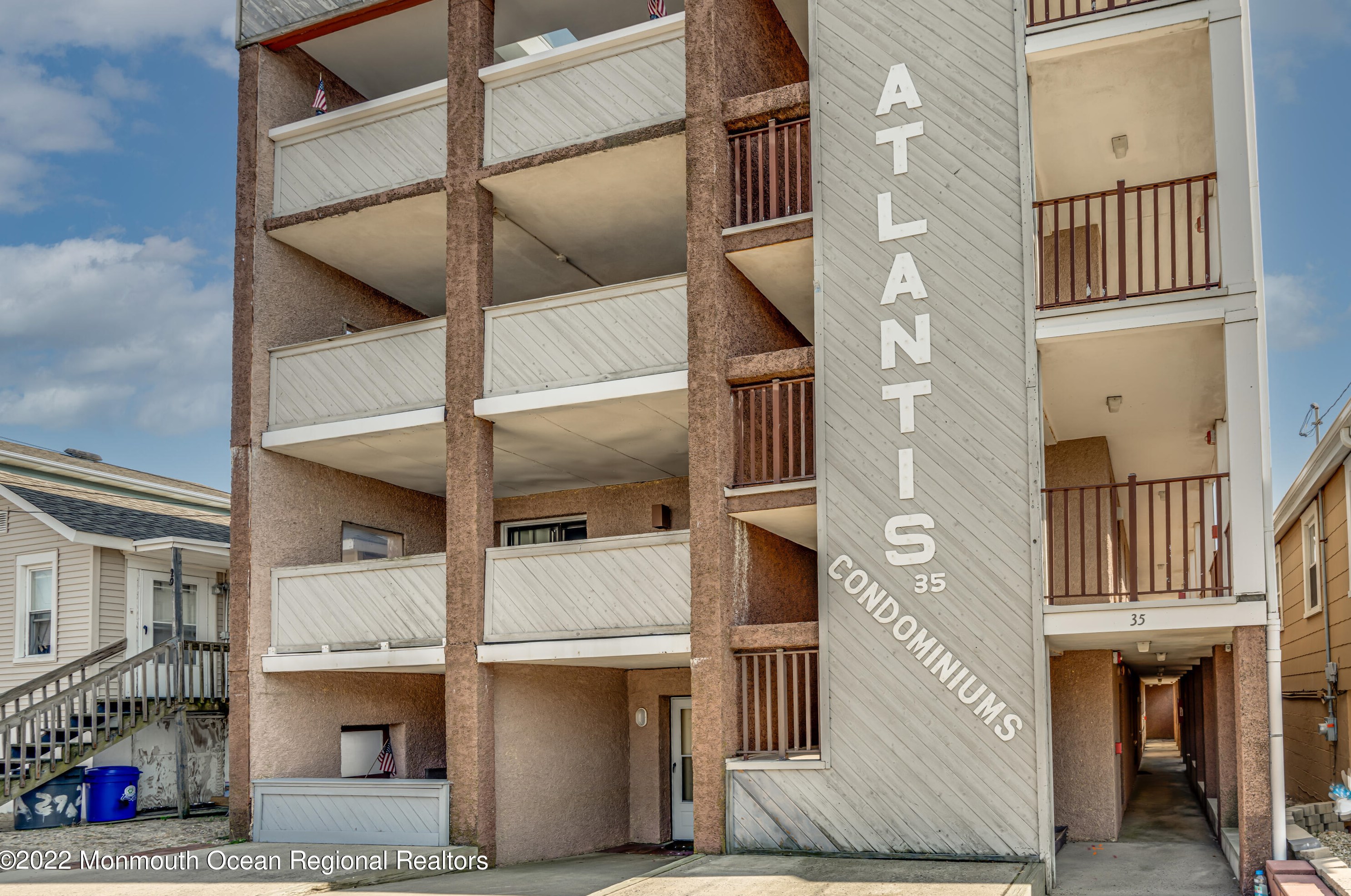 35 Carteret Ave #b1, Pelican Island, NJ 08751