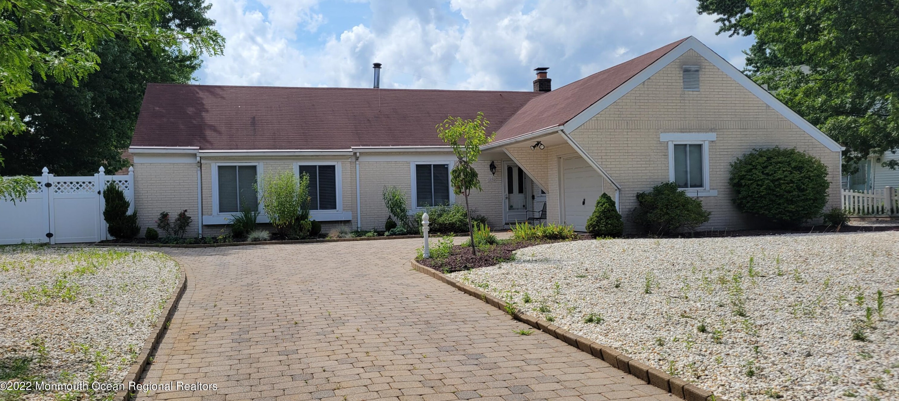 1036 Tralee Dr, Toms River, NJ 08753-3152
