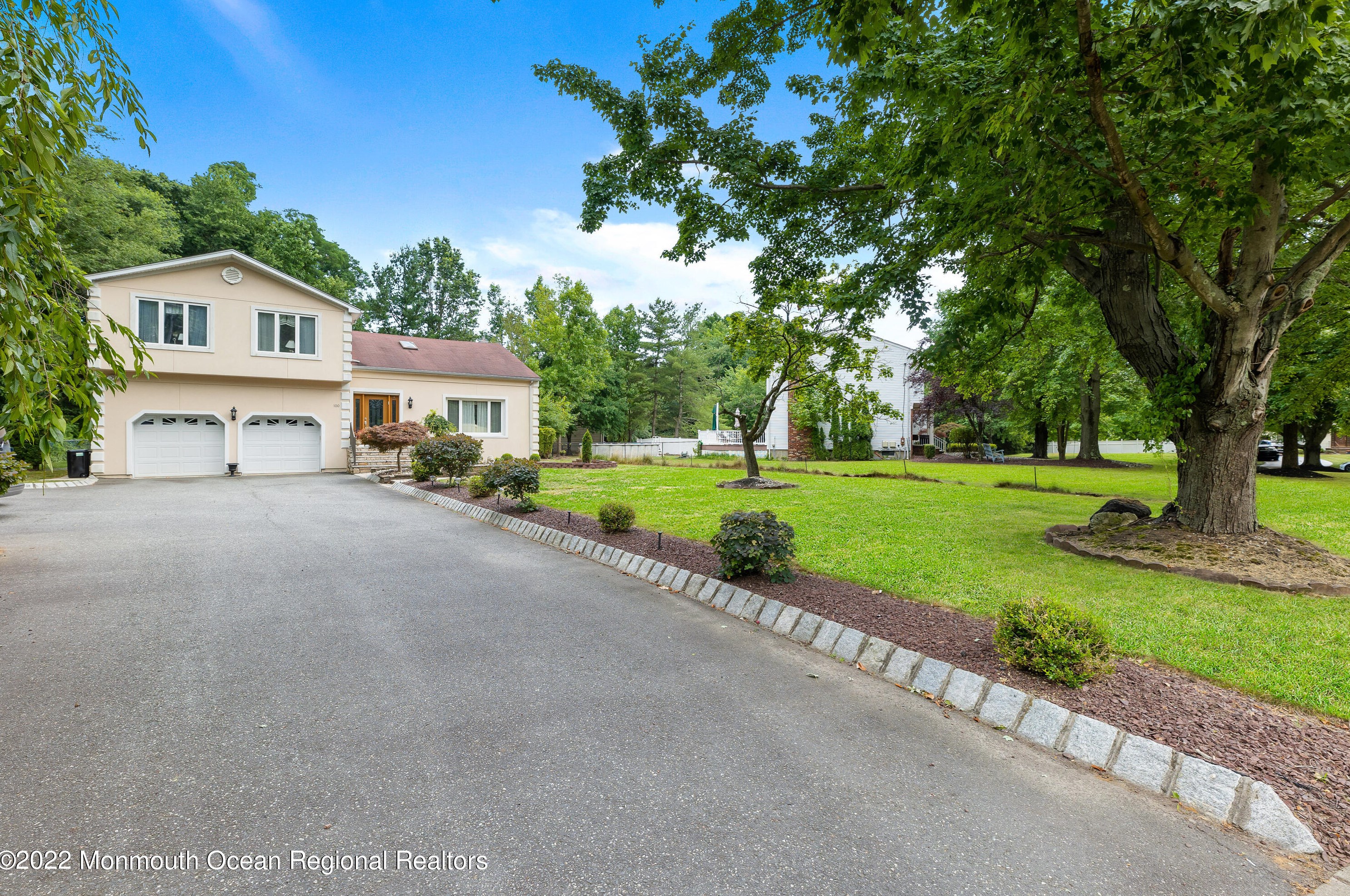 100 Lafayette Mills Rd, Millstone Township, NJ 07726-2828