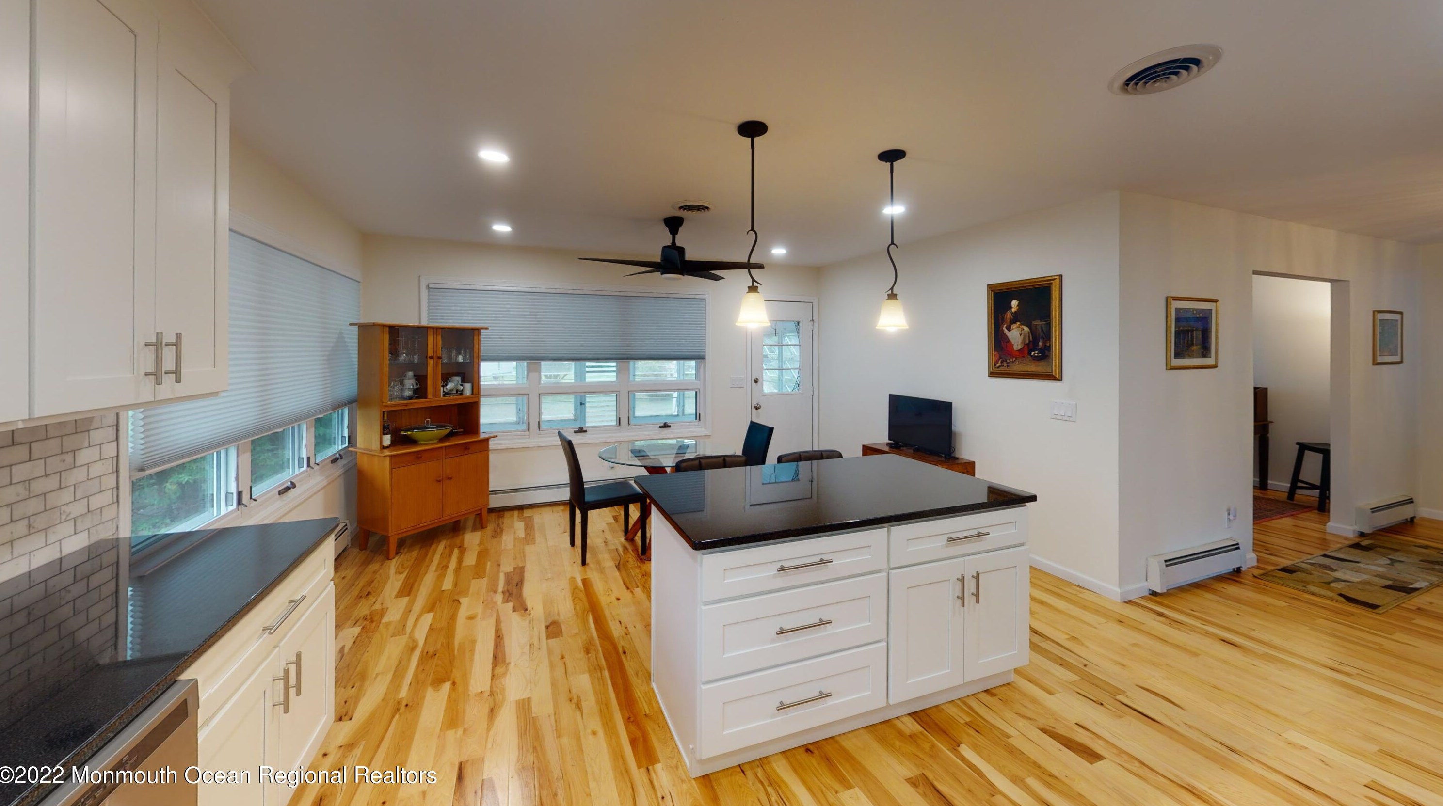 124 Hatfield Ct, Toms River, NJ 08757-4327