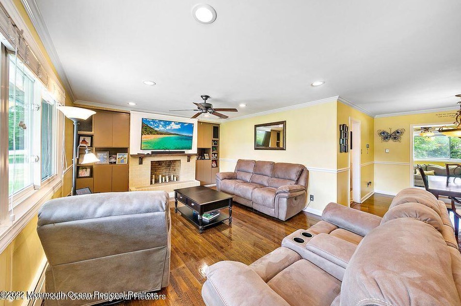 46 Larchwood Ave, West Long Branch, NJ 07764