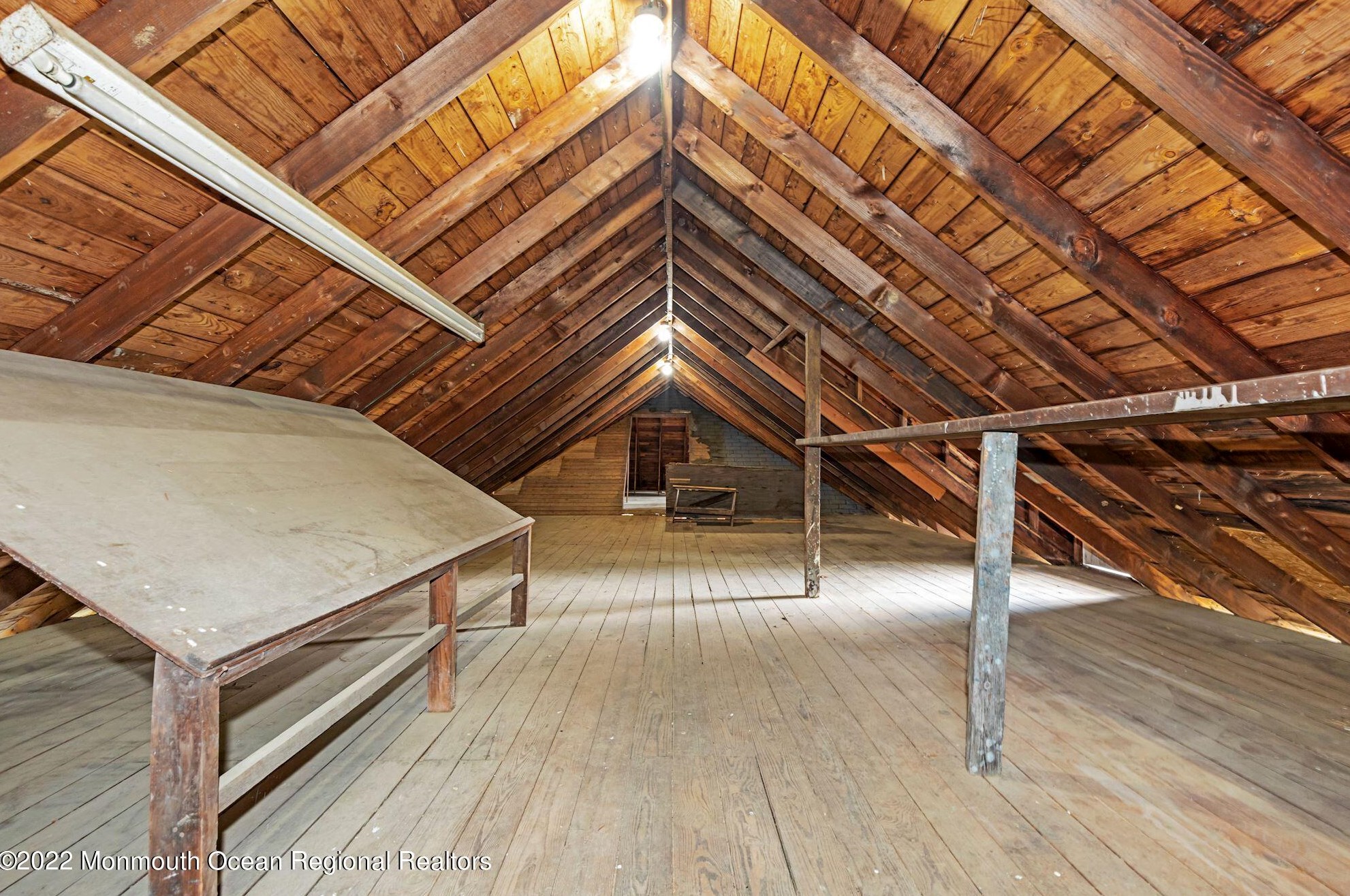 15 Oak St, East Freehold, NJ 07728