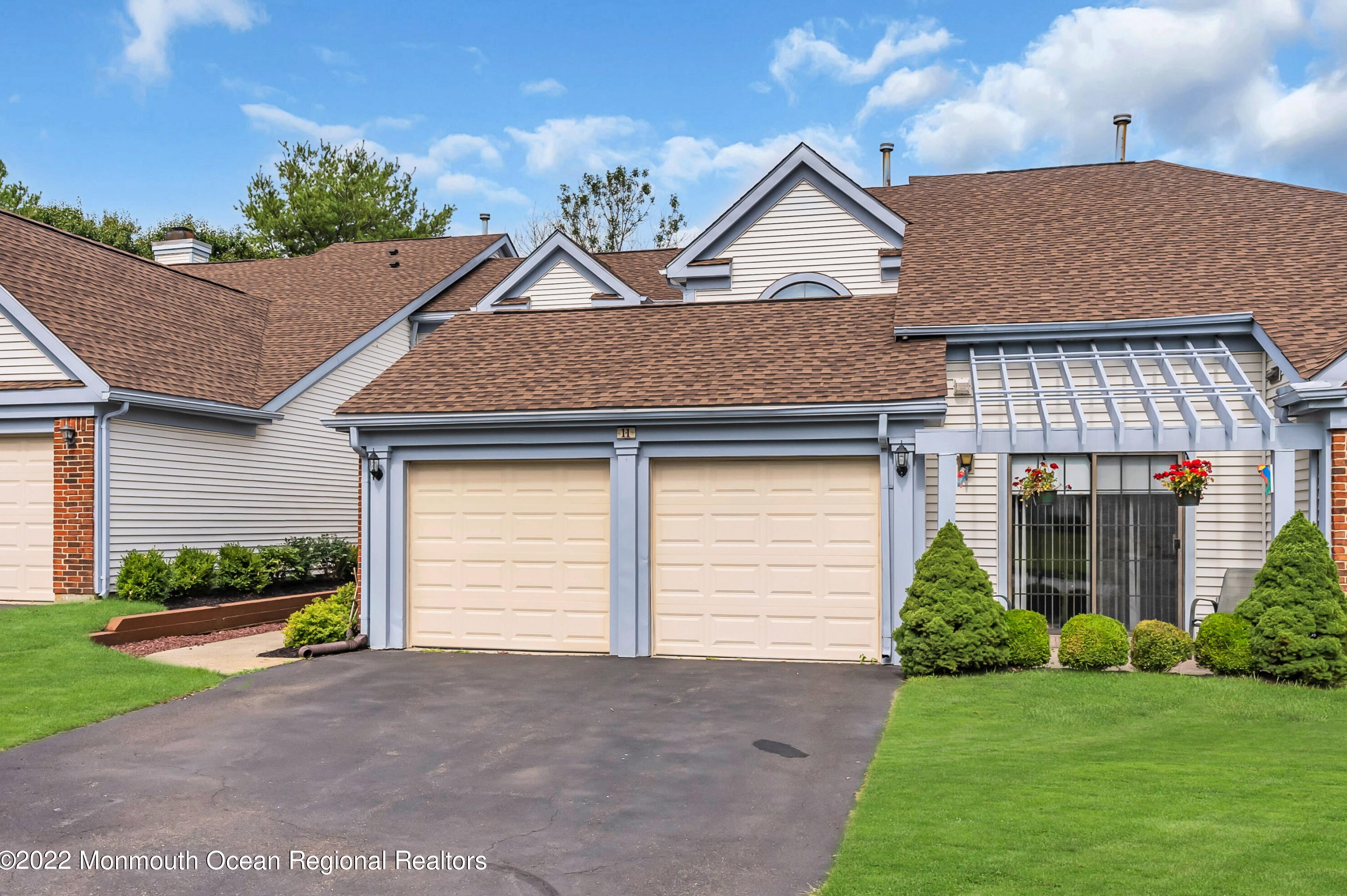11 Rawson Cir #1002, Tinton Falls, NJ 07712