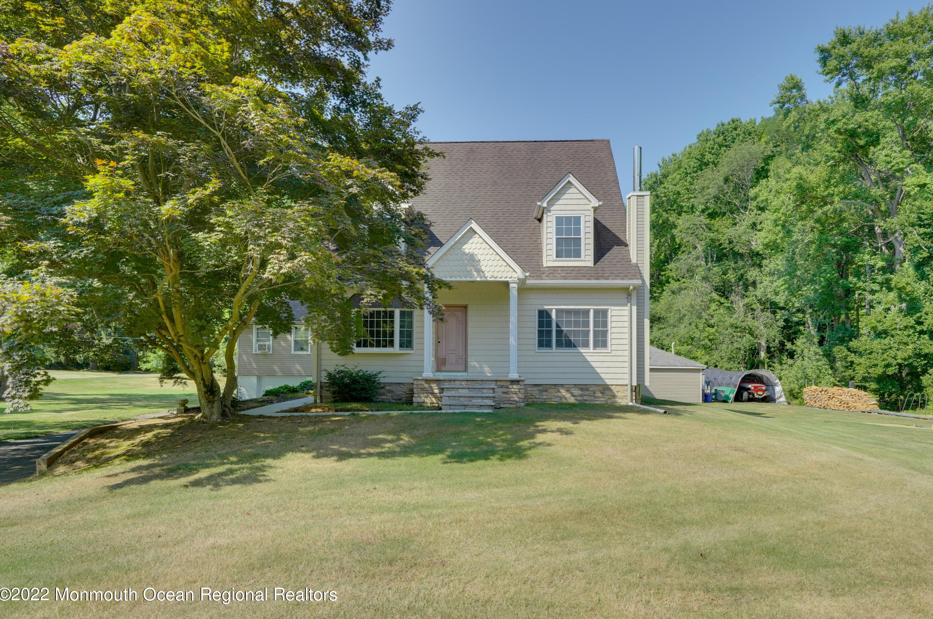 123 Freehold Rd, Millstone Township, NJ 07726