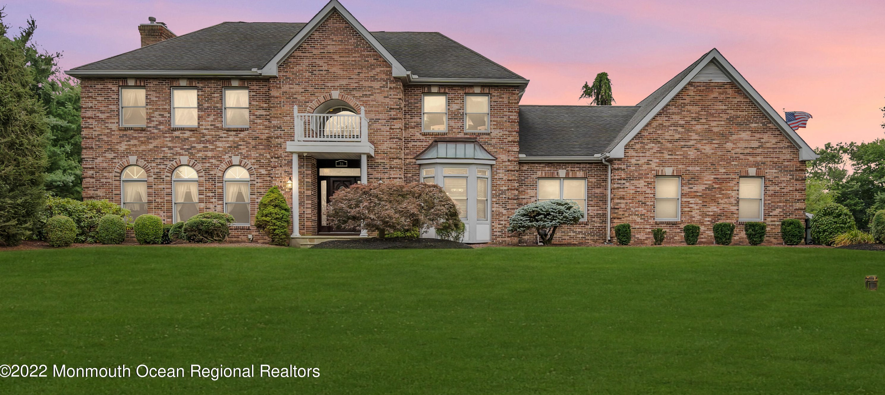 36 Hampton Hollow Dr, Millstone Township, NJ 08535-1002