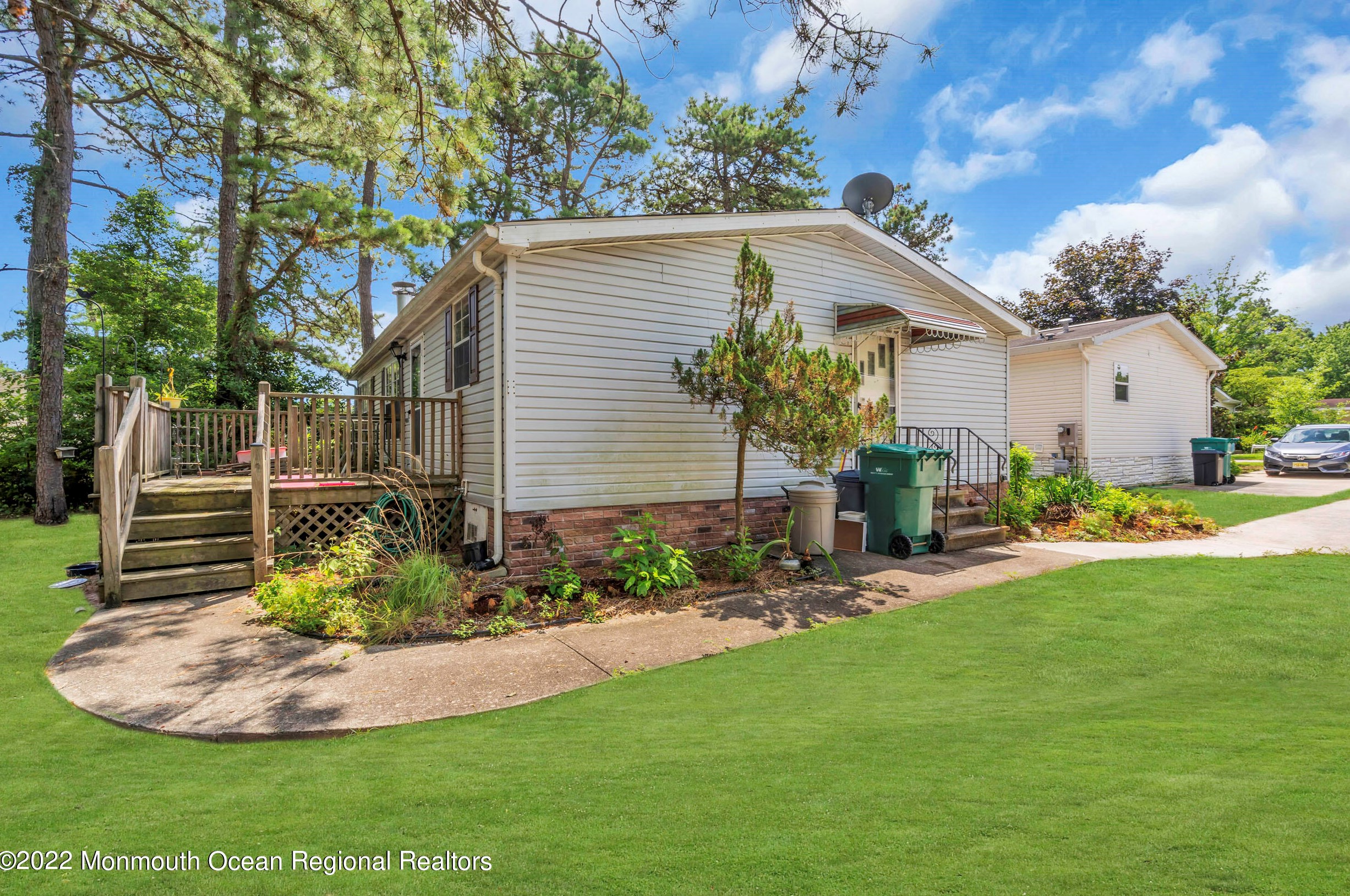 207 Holly Ct, Lakehurst, NJ 08759