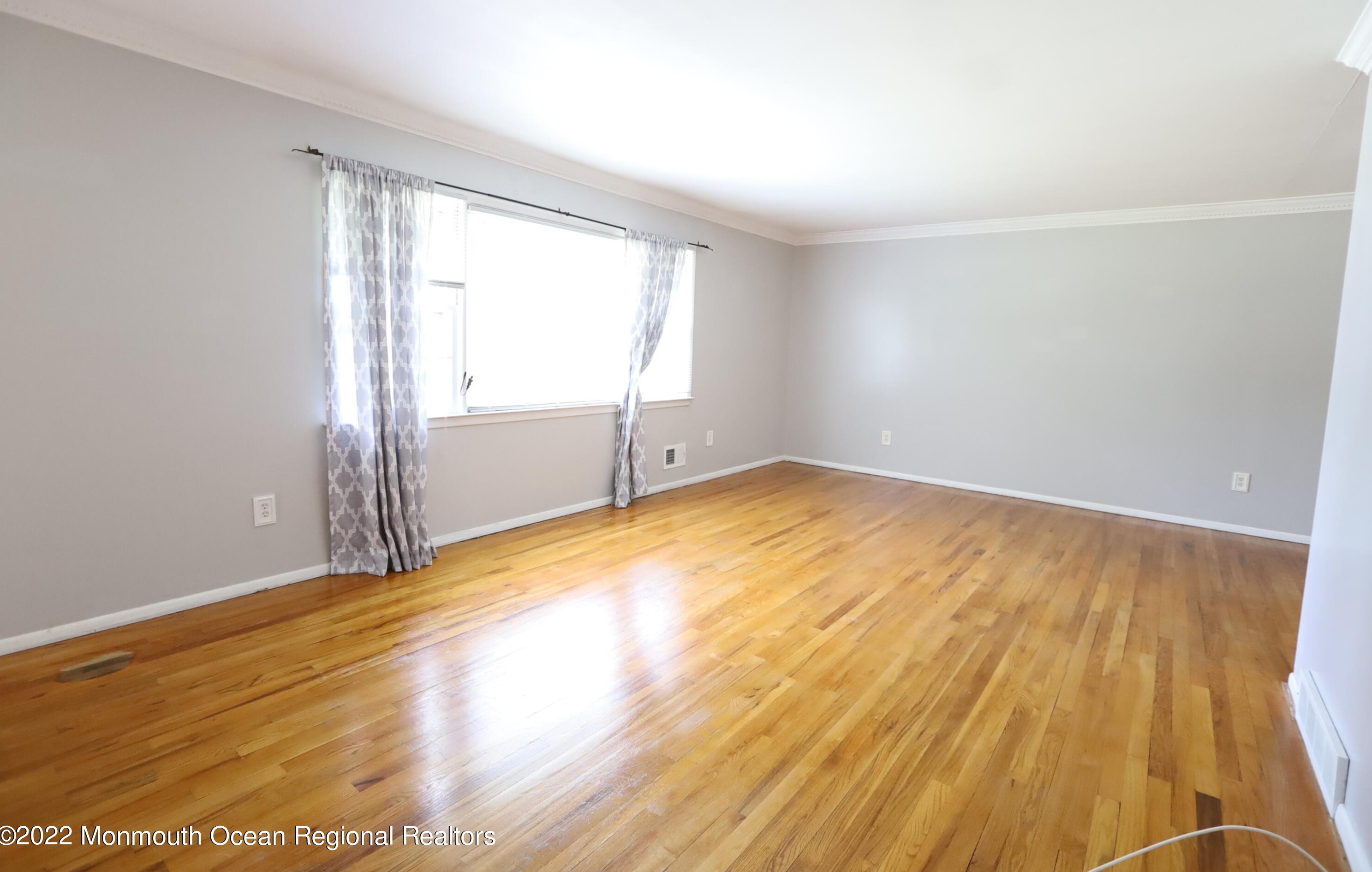 24 Charlen Rd, Toms River, NJ 08755