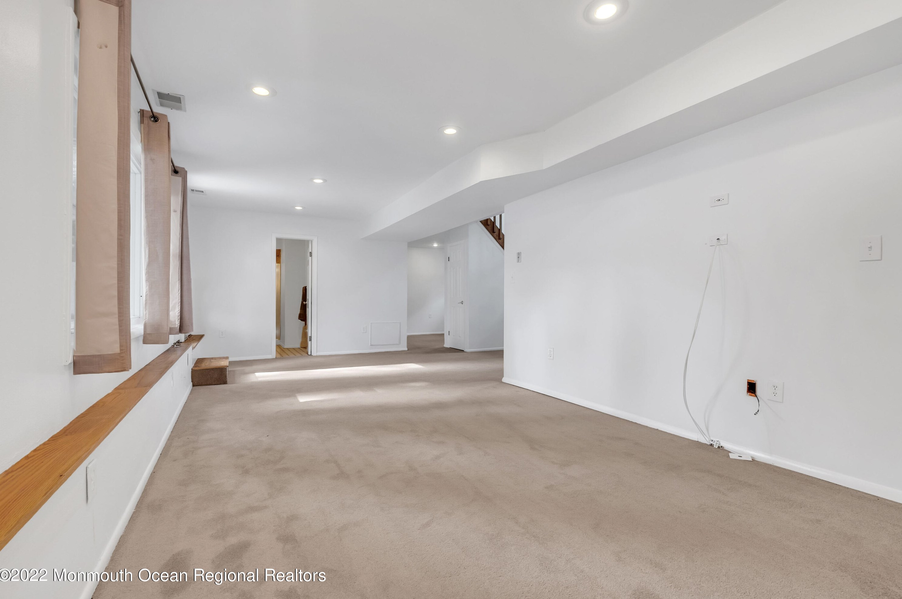 1802 Holbrook St, Oakhurst NJ  07755-2837 exterior