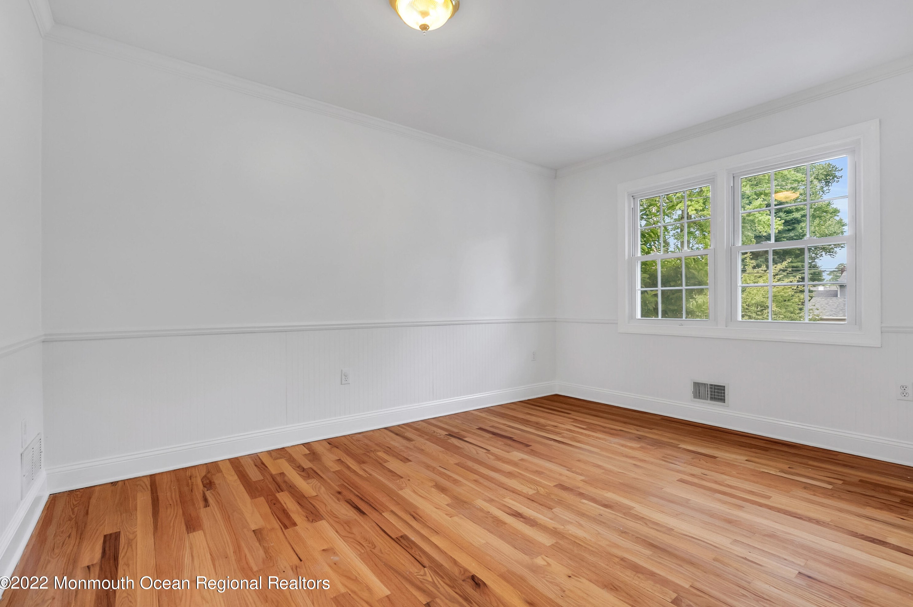 1802 Holbrook St, Oakhurst NJ  07755-2837 exterior