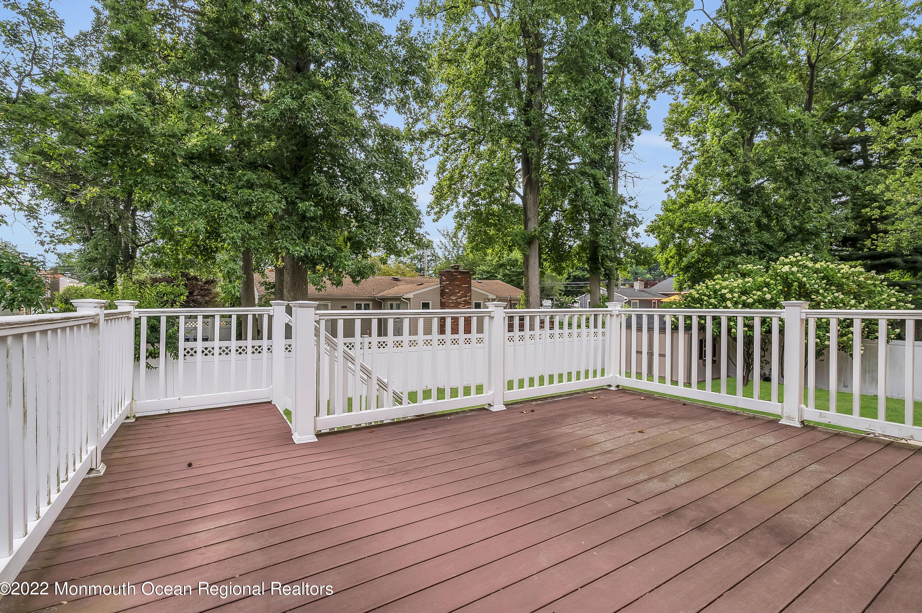 1802 Holbrook St, Oakhurst NJ  07755-2837 exterior