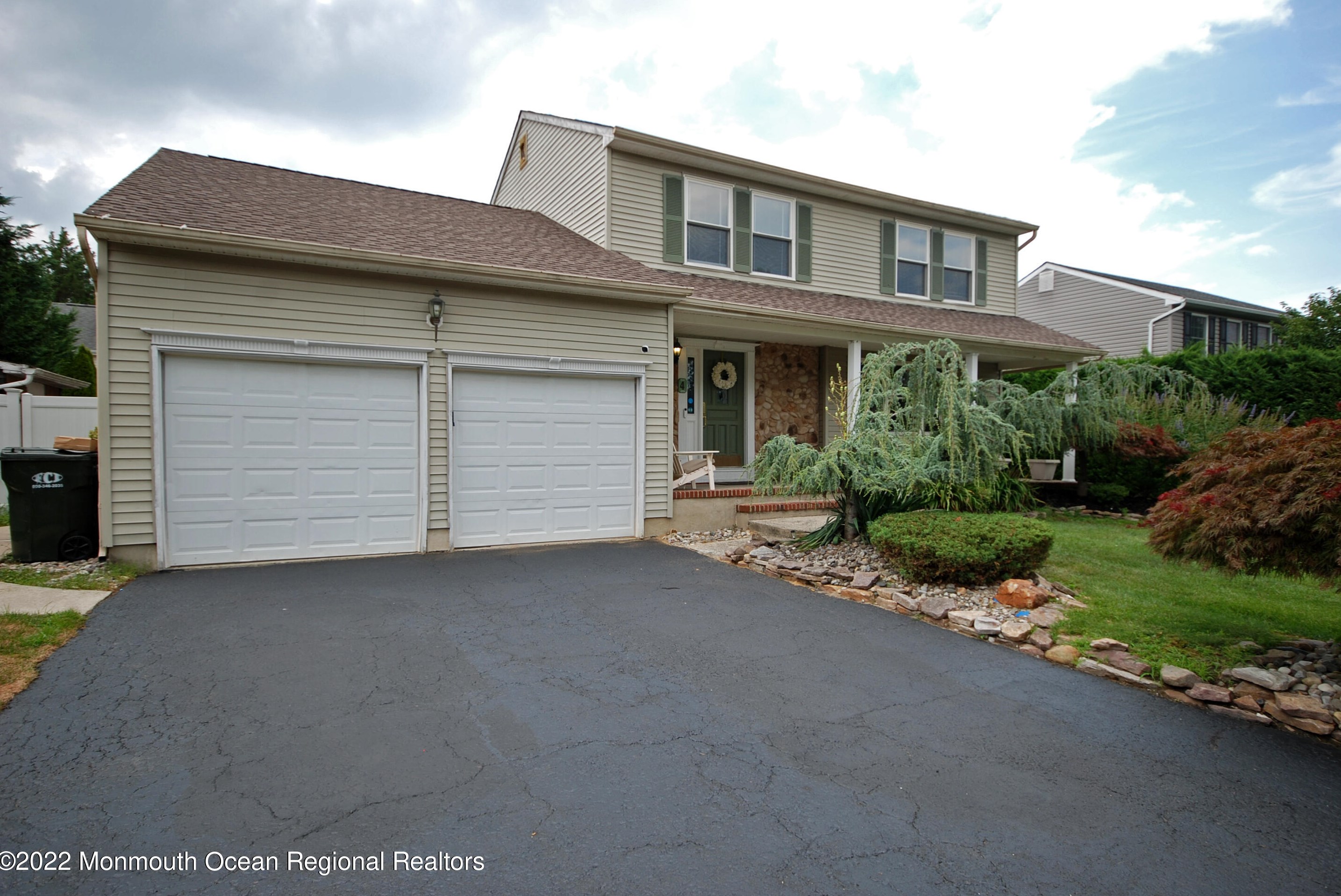 4 Davids Ln, Wall Township, NJ 07731-2862