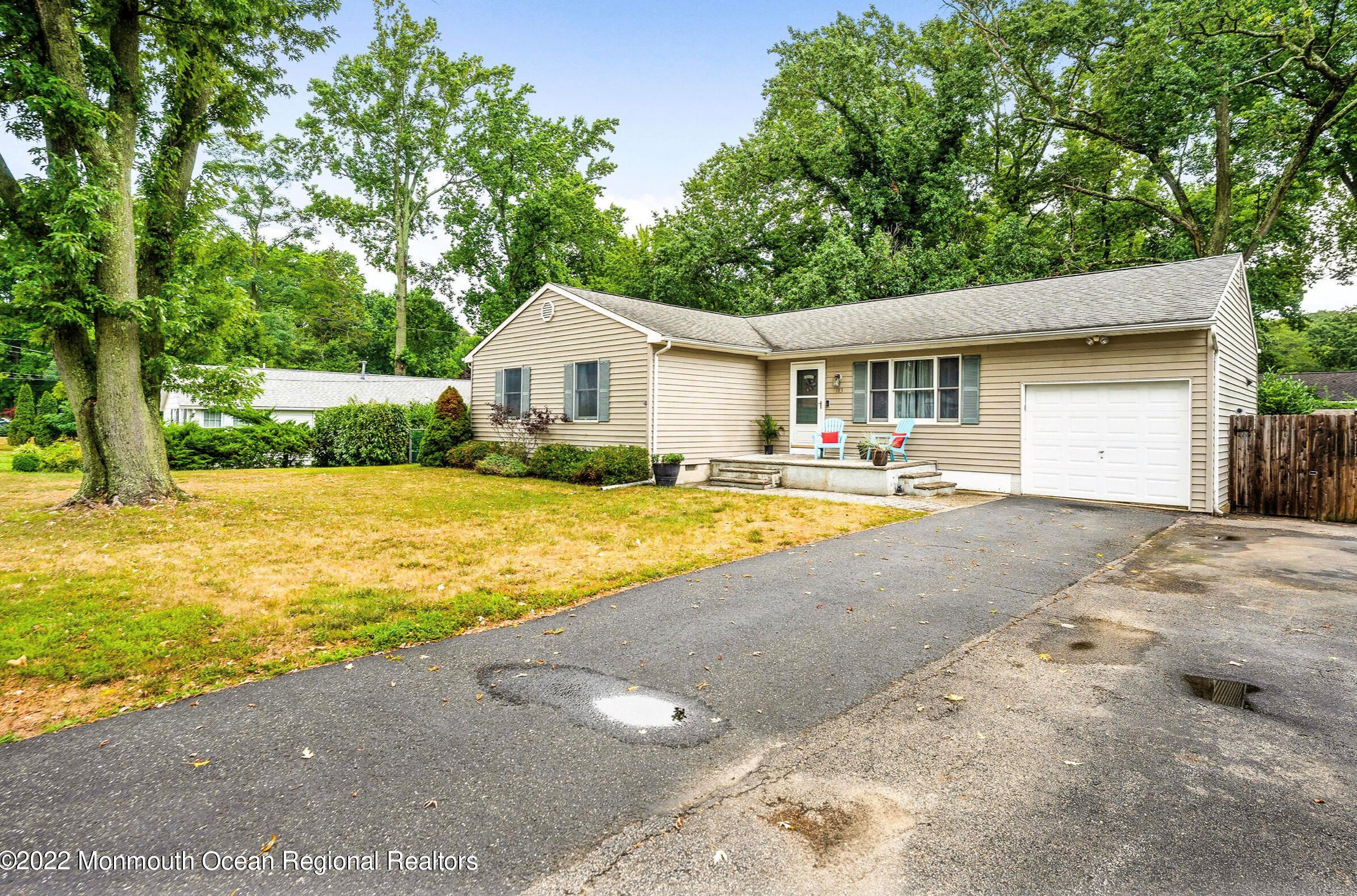 183 Belmar Ave, Oakhurst, NJ 07755
