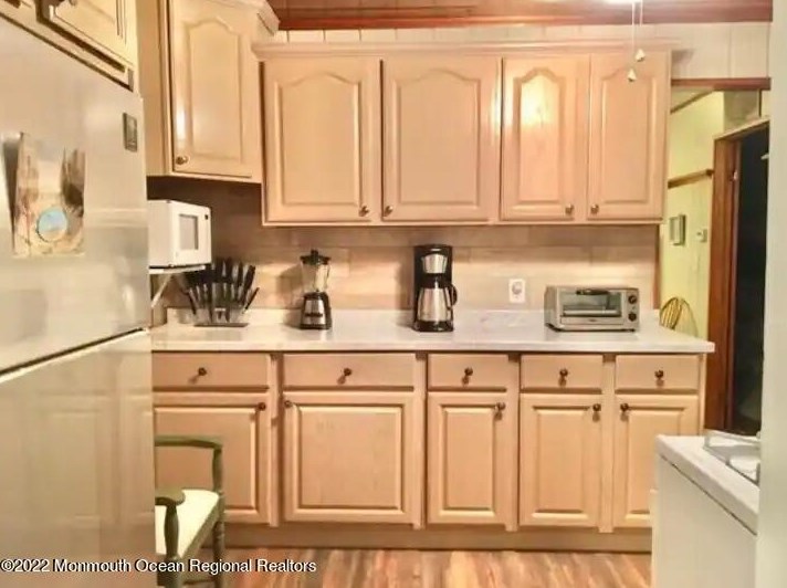 20 Gladney Ave, Toms River NJ  08753-7016 exterior