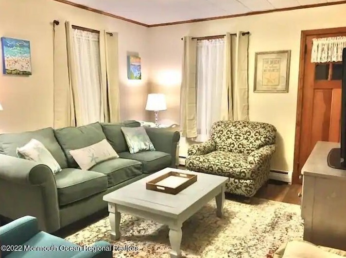 20 Gladney Ave, Toms River, NJ 08753