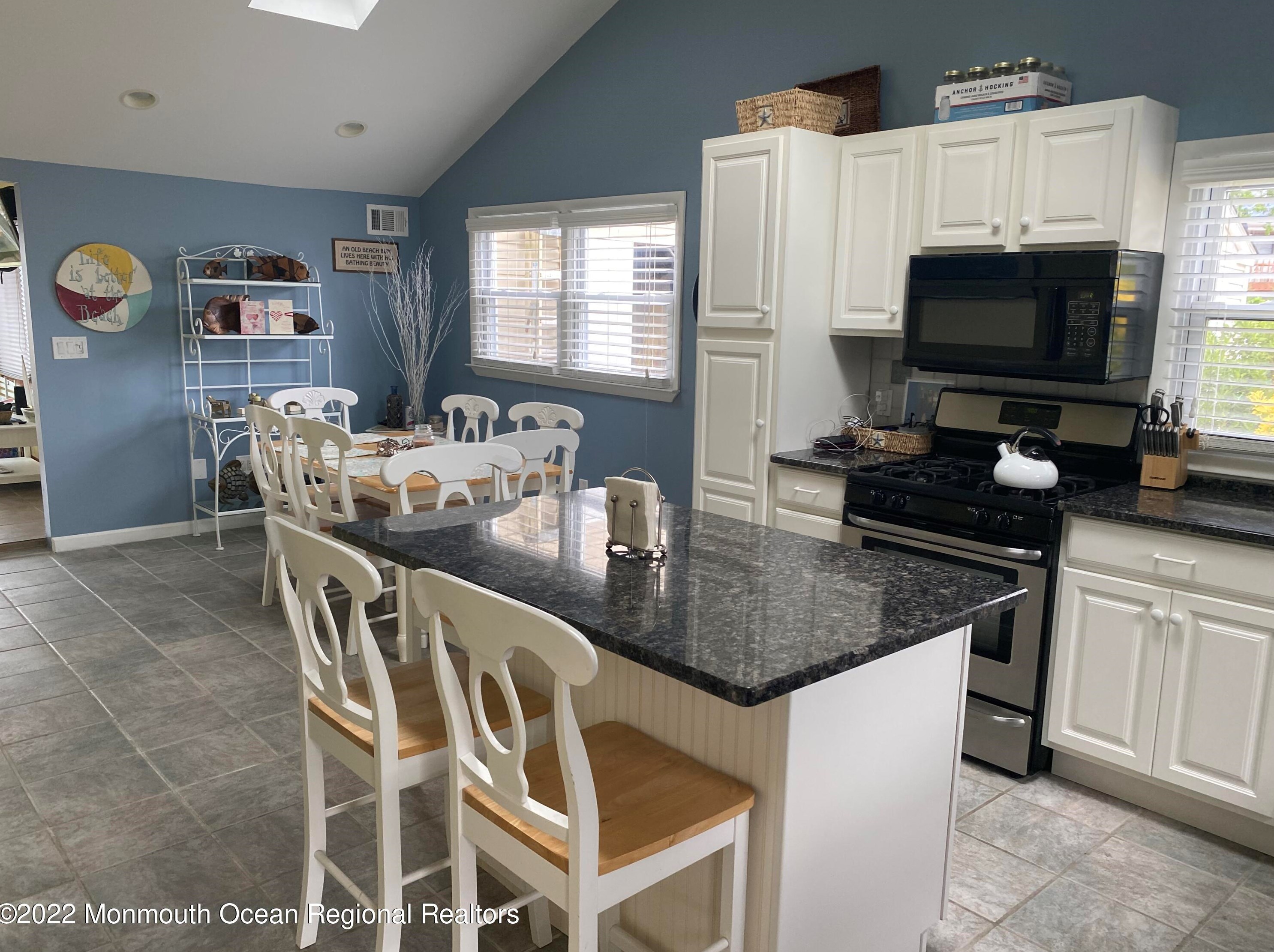 210 Pine Dr, Berkeley Township, NJ 08721