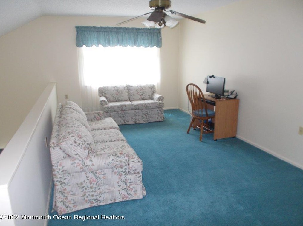 13 Bellwood Ct, Barnegat Township NJ 08005-3124 exterior