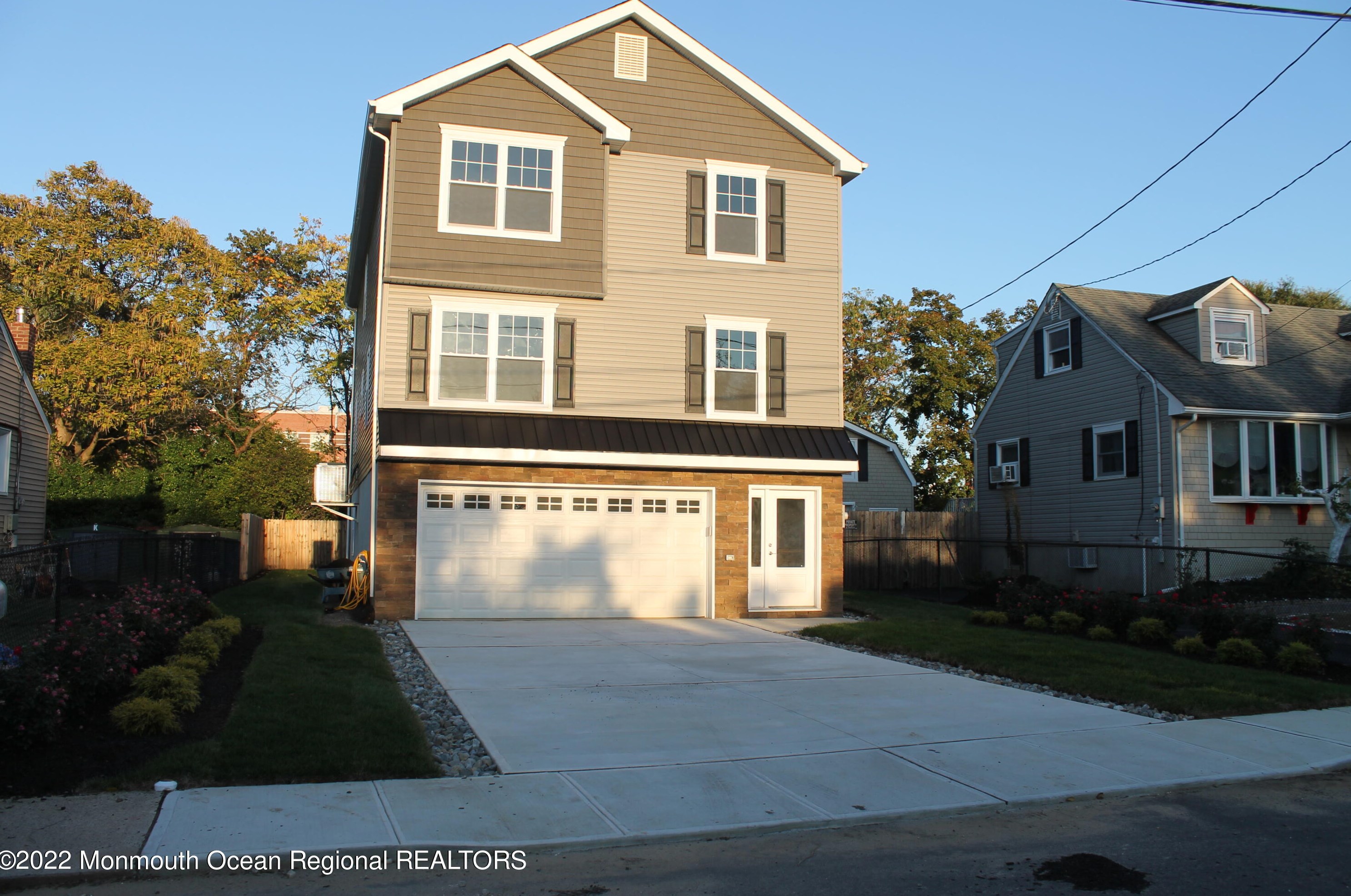 60 Waackaack Ave, Ideal Beach, NJ 07734