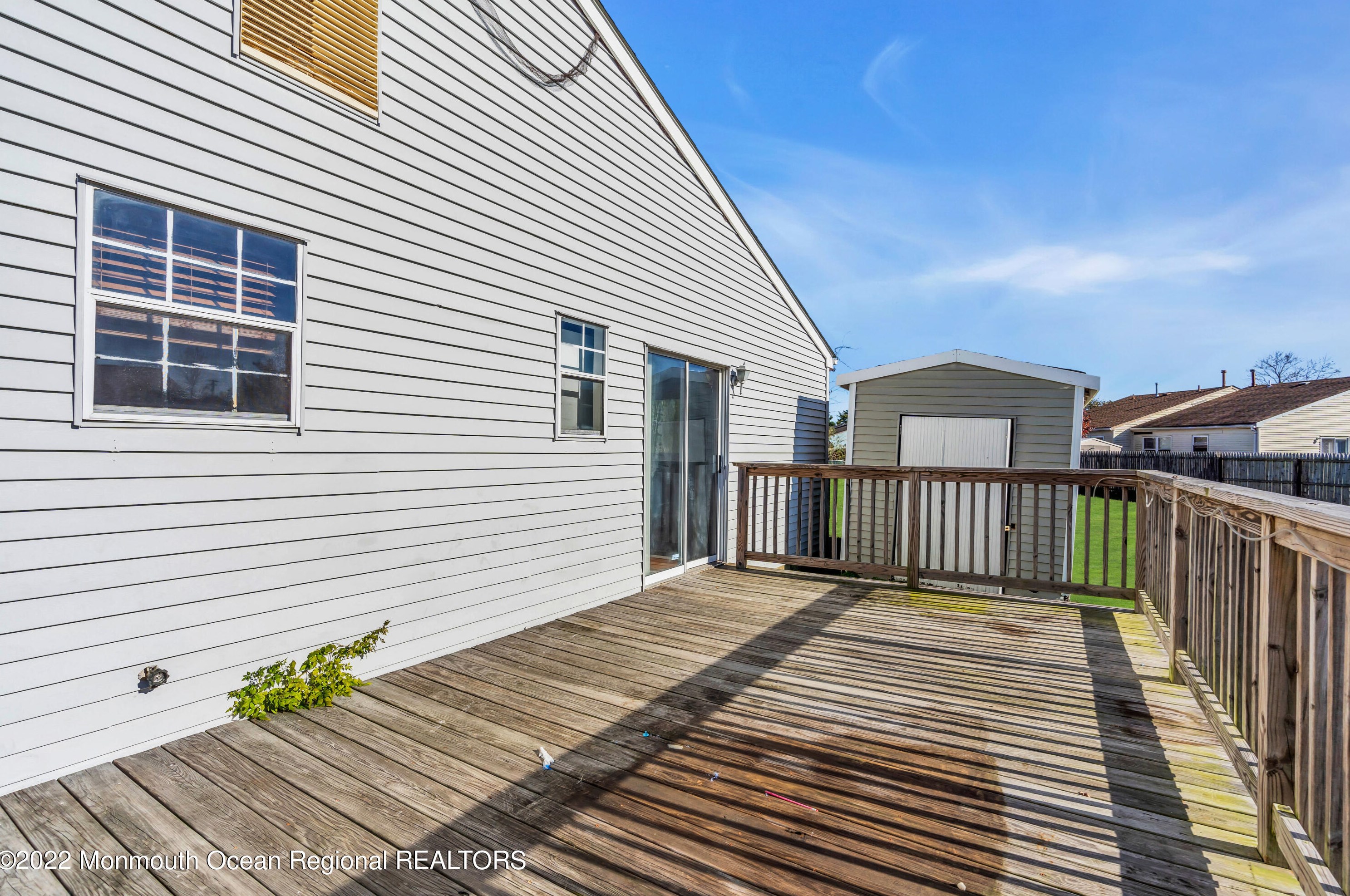 533 Iron Kettle Rd, Toms River NJ  08753-6284 exterior