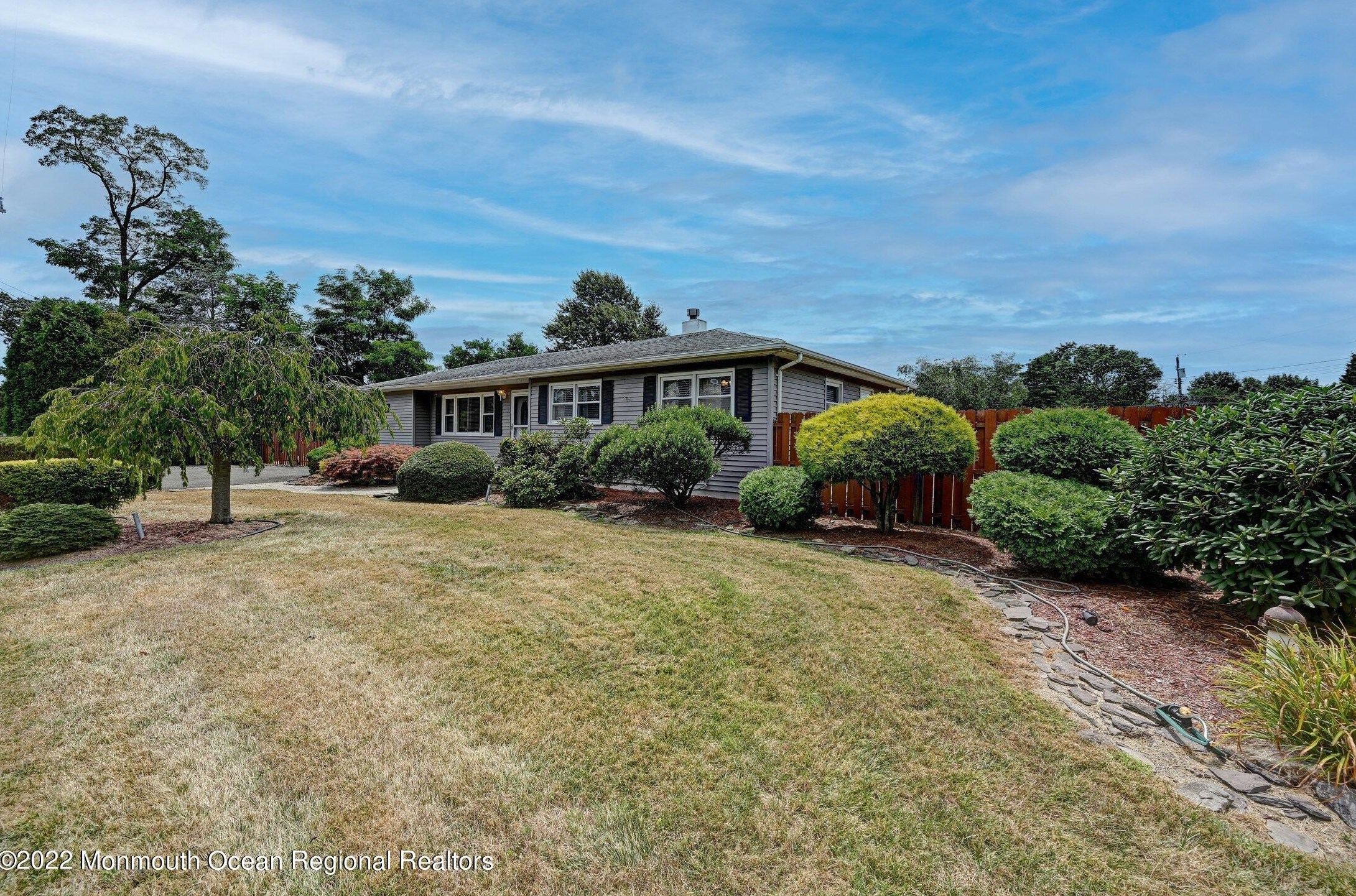 211 Chestnut St, Toms River NJ exterior