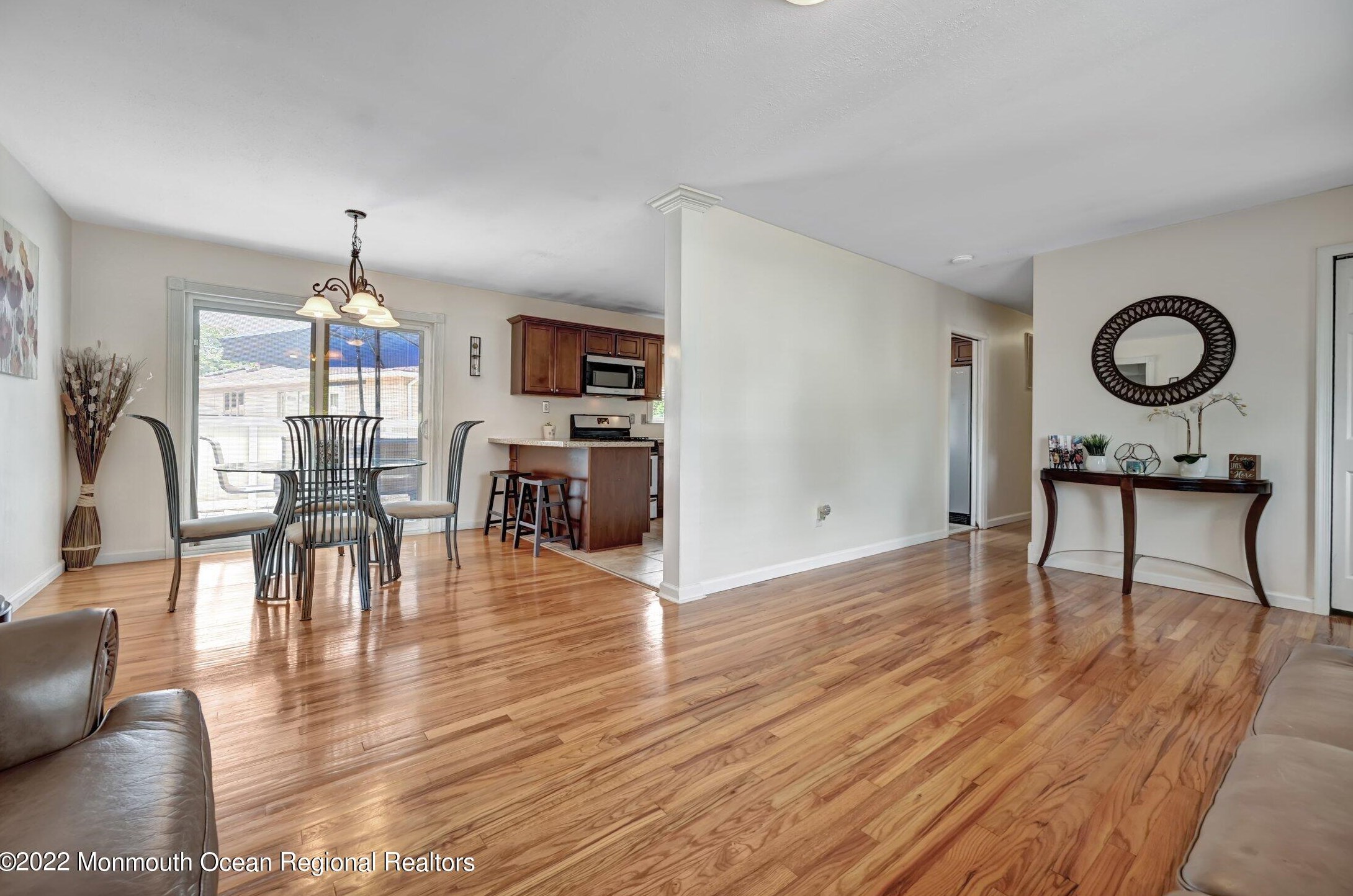 211 Chestnut St, Toms River NJ exterior