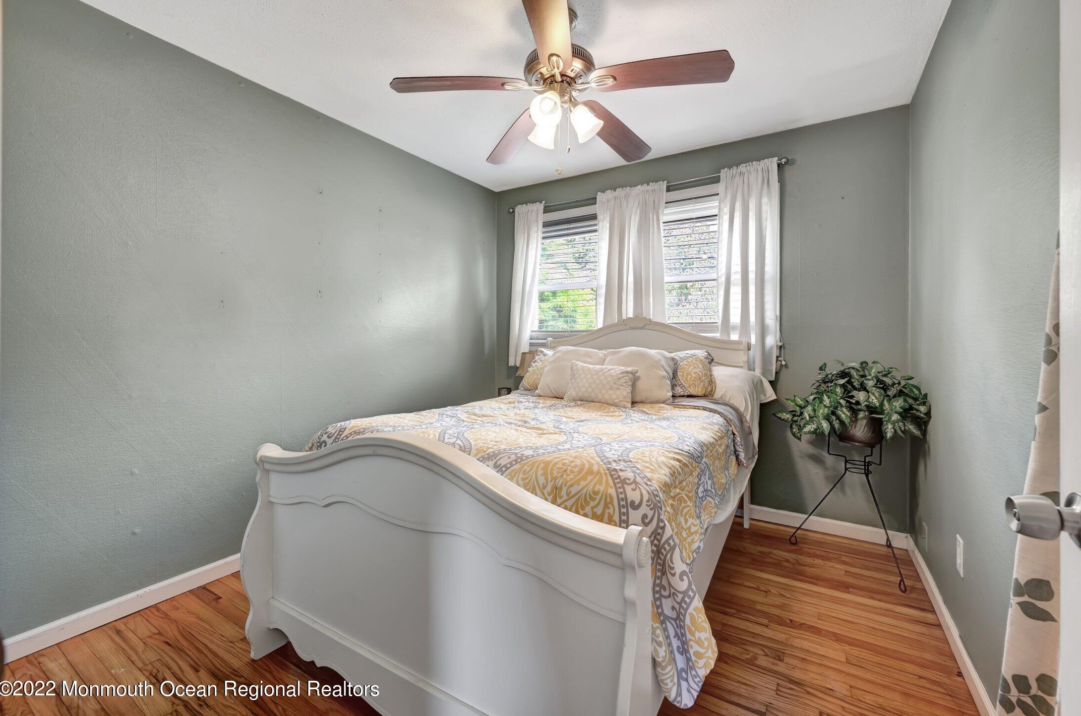 211 Chestnut St, Toms River NJ exterior