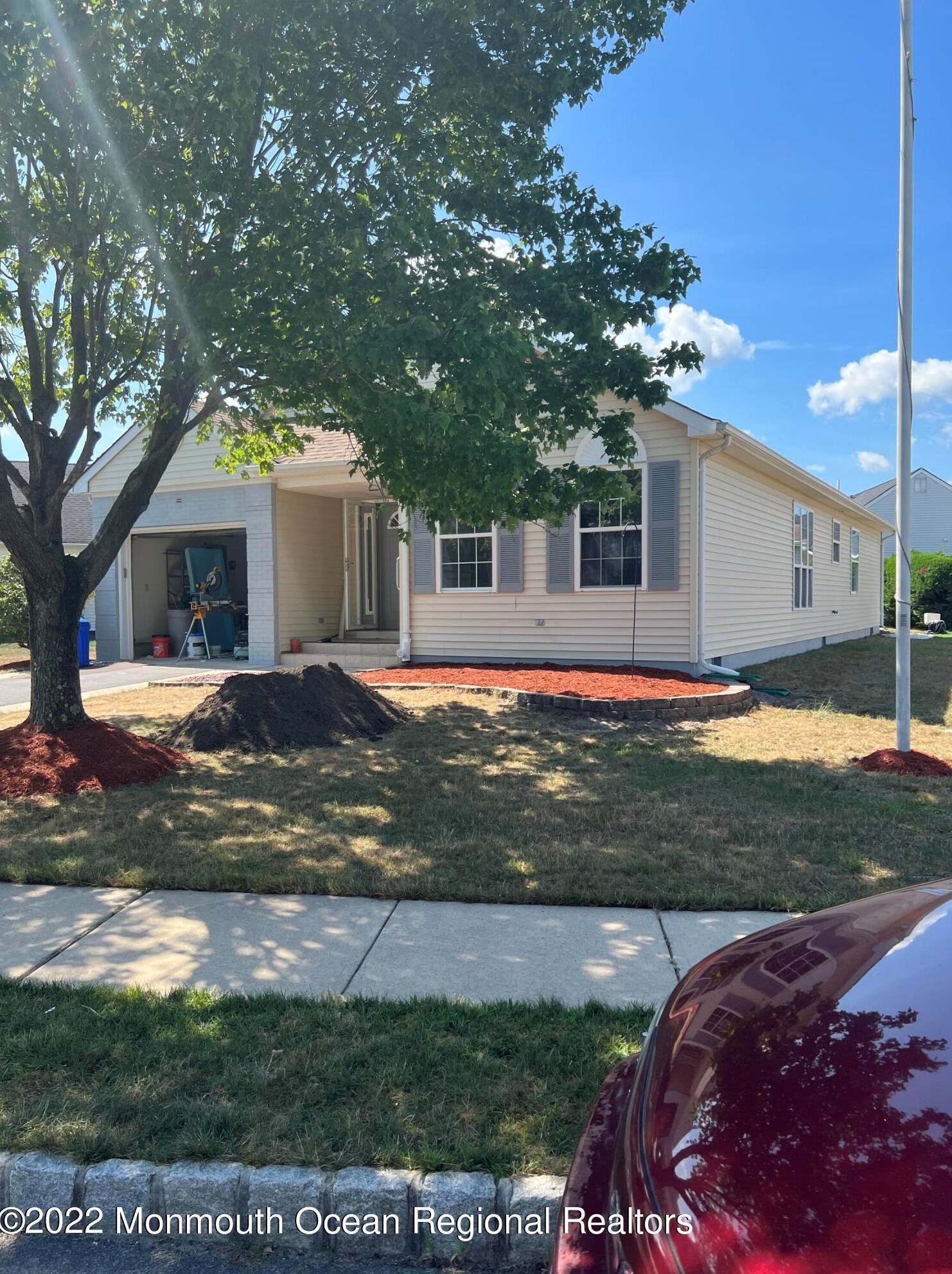 19 Winterton Dr, Toms River NJ  08757-6024 exterior