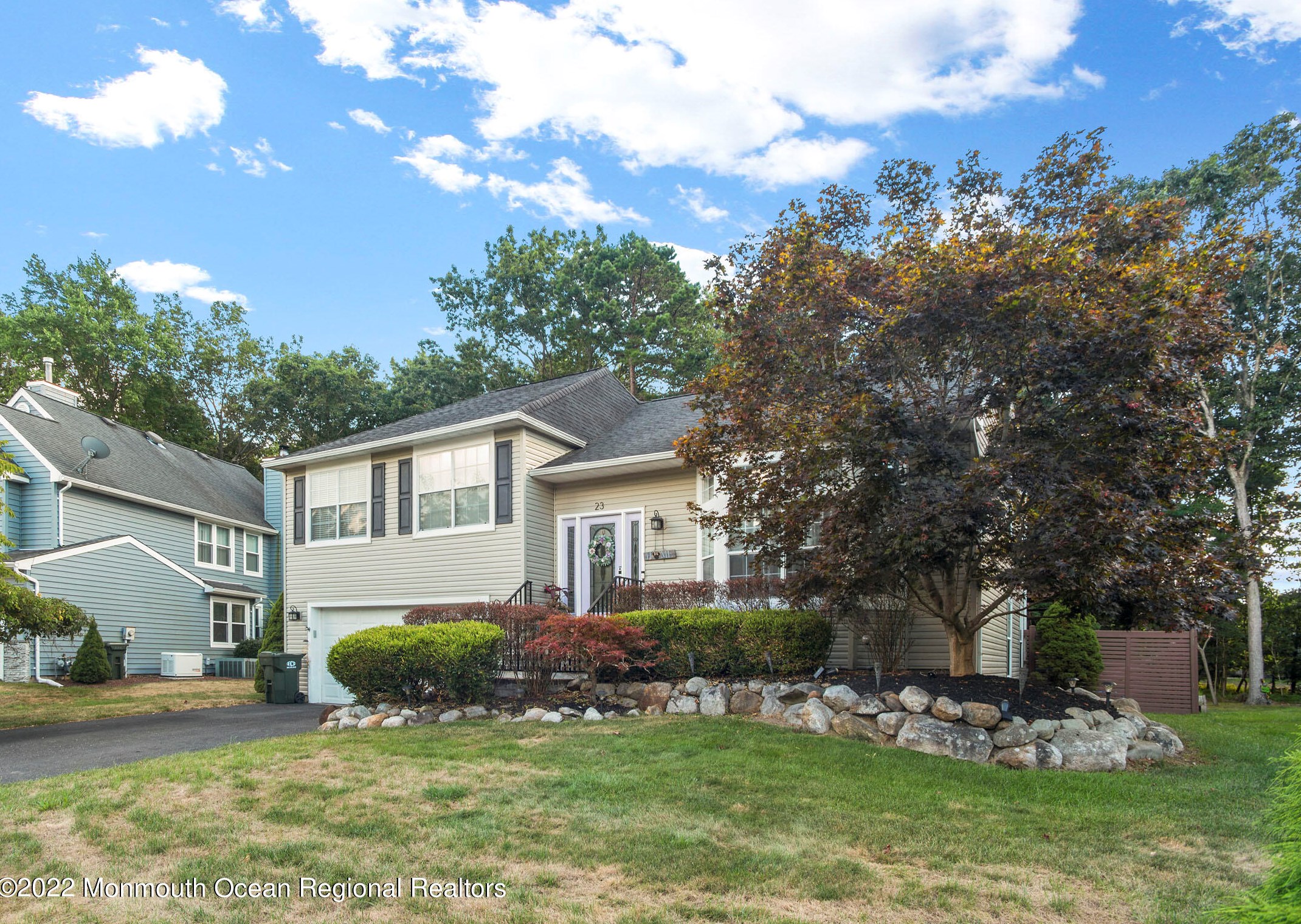 23 Dogwood Dr, Wall Township, NJ 07762-2104