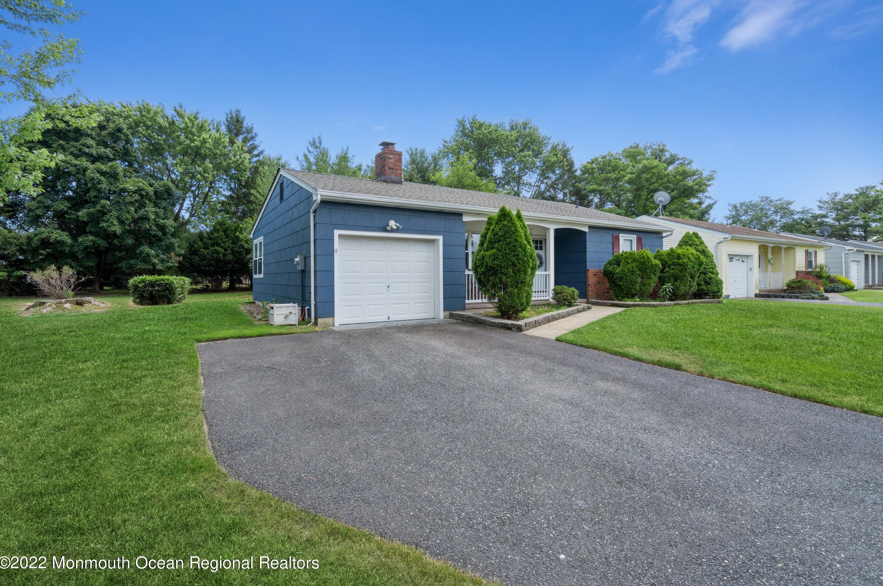 1 Eton Rd, Toms River, NJ 08757-4446