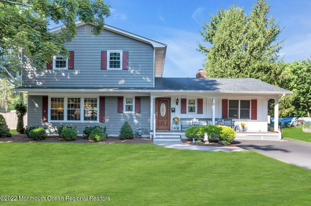 5 Raser Pl, Wall Township, NJ 07727-1109