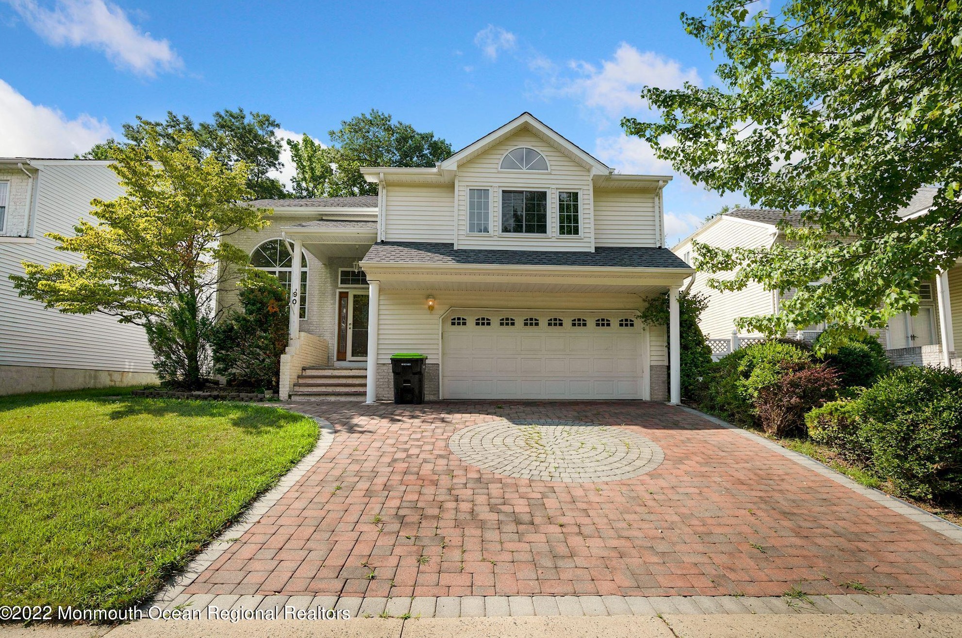 90 Winston Dr, Matawan, NJ 07747