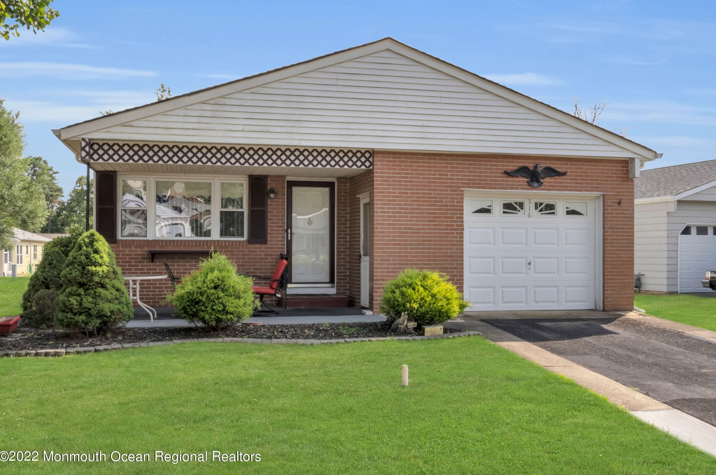 316 Port Royal Dr, Toms River, NJ 08757-5905