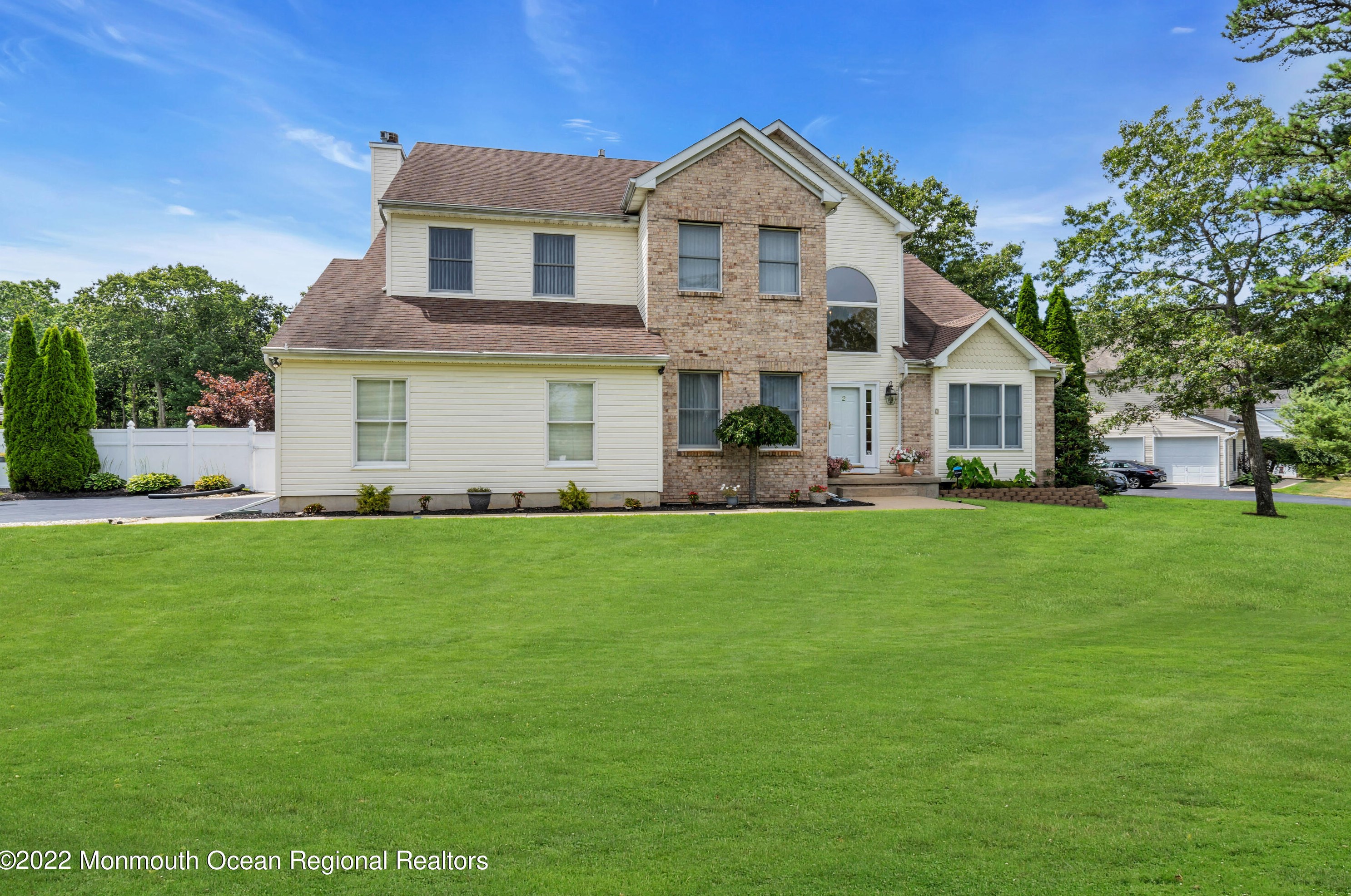 2 Orsaf Ln, Berkeley Township, NJ 08721