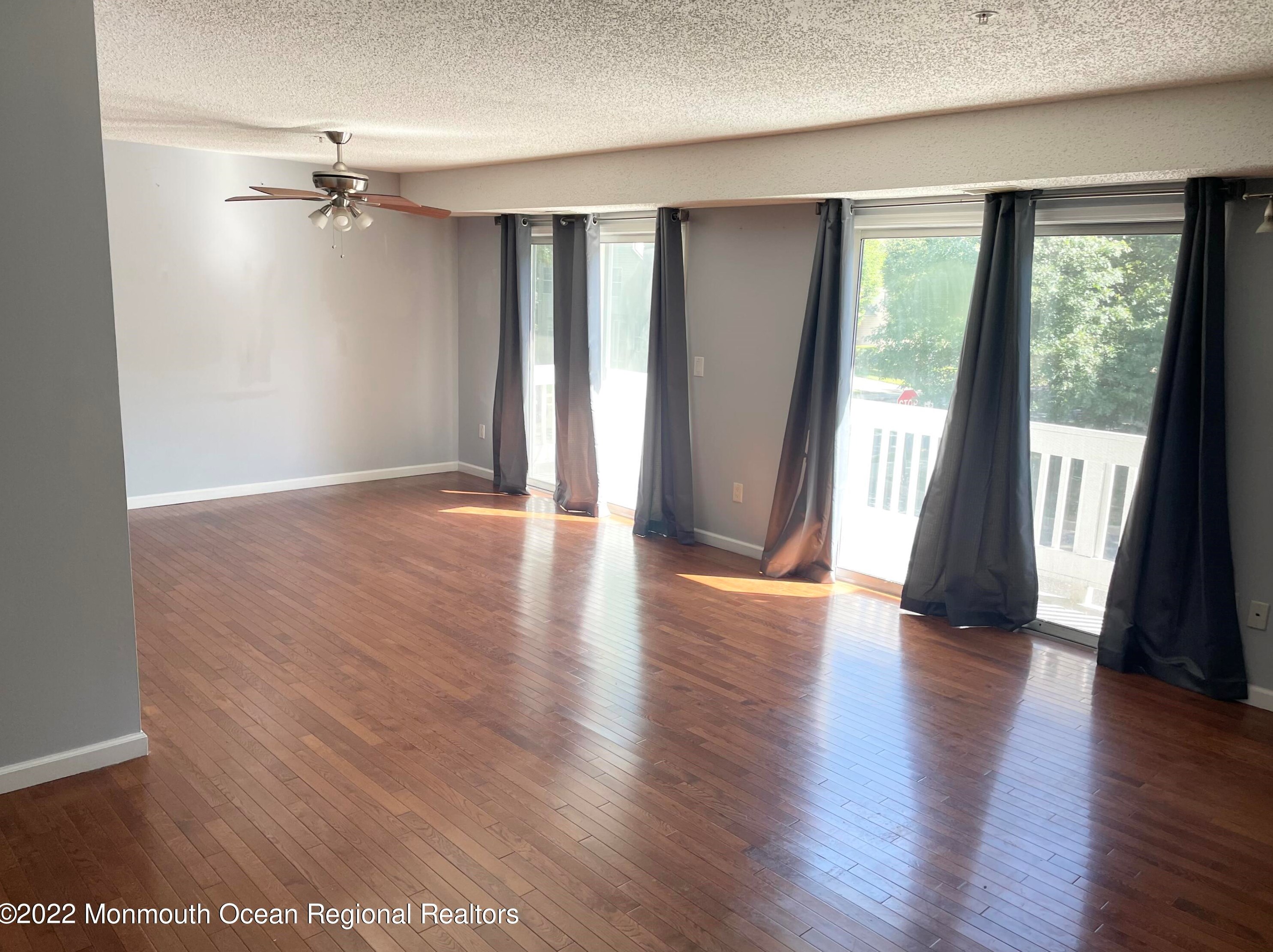 4303 Norma Pl, Toms River, NJ 08755-1085