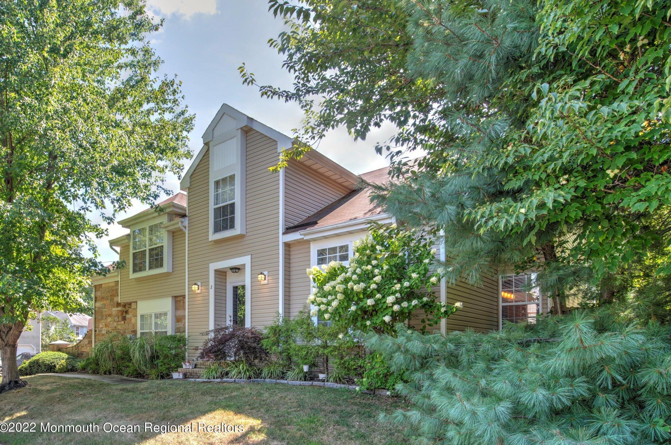 2 Kentucky Way, East Freehold, NJ 07728