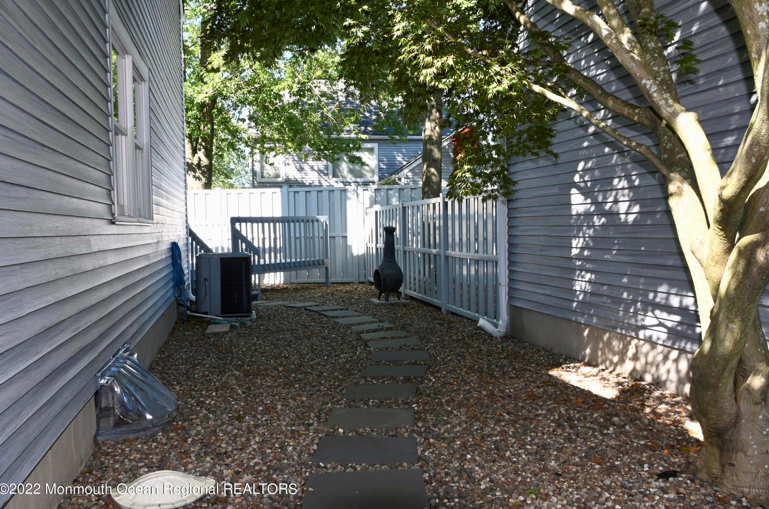 66 Claridge Ct, Toms River, NJ 08753-8346