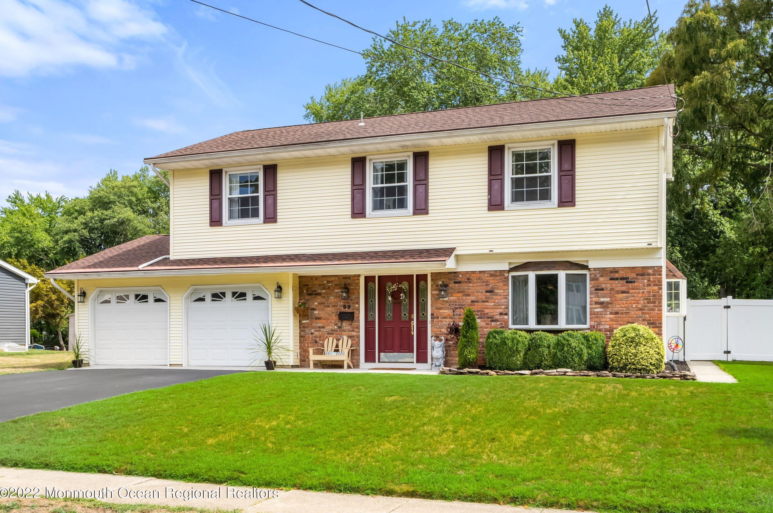 99 Old Bridge Dr, Wall Township, NJ 07731-2333