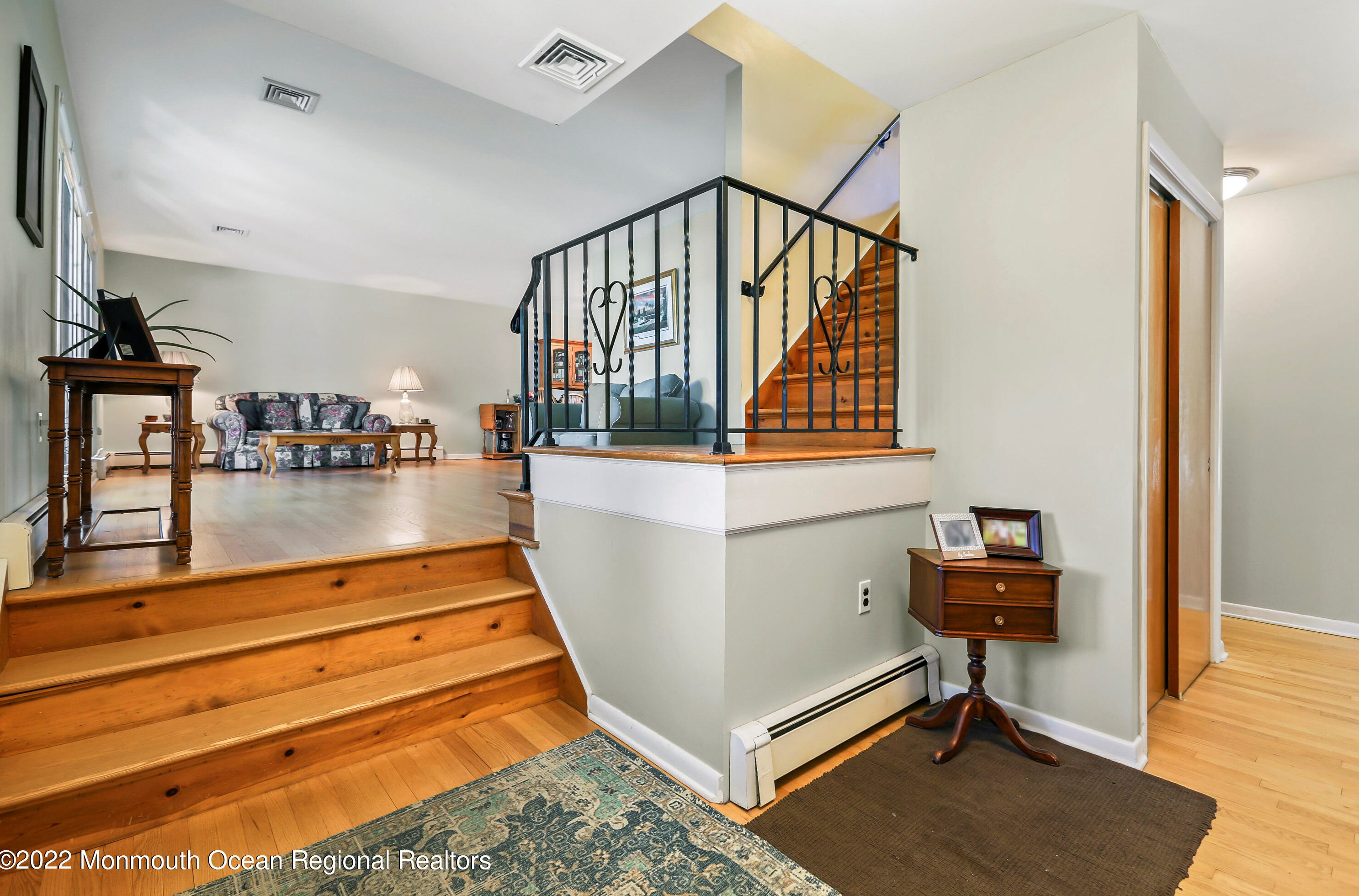 31 Church Ln, Millstone Township, NJ 07726-3401