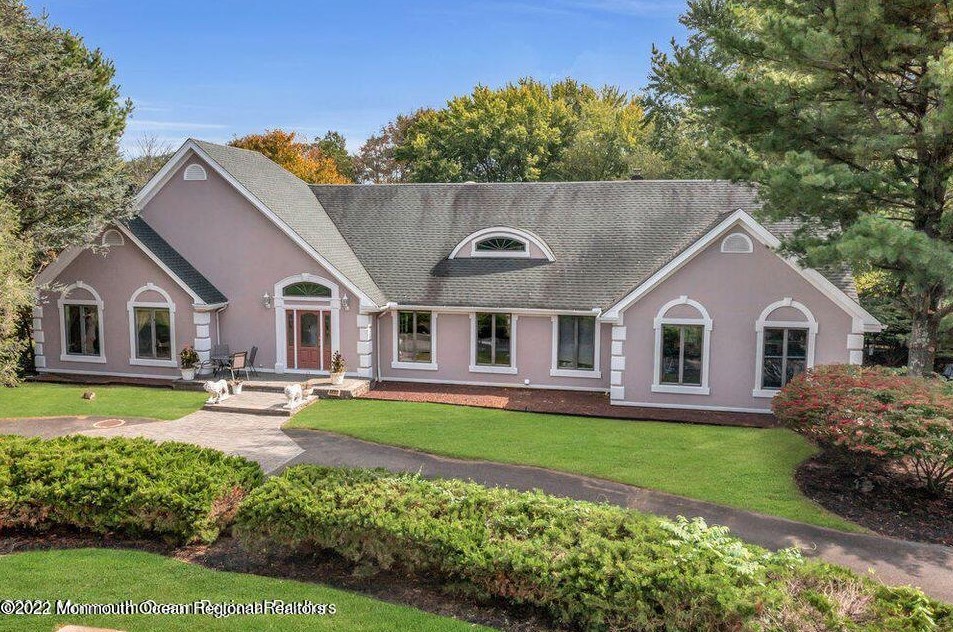 48 Mine Brook Rd, Vanderburg, NJ 07722-1749