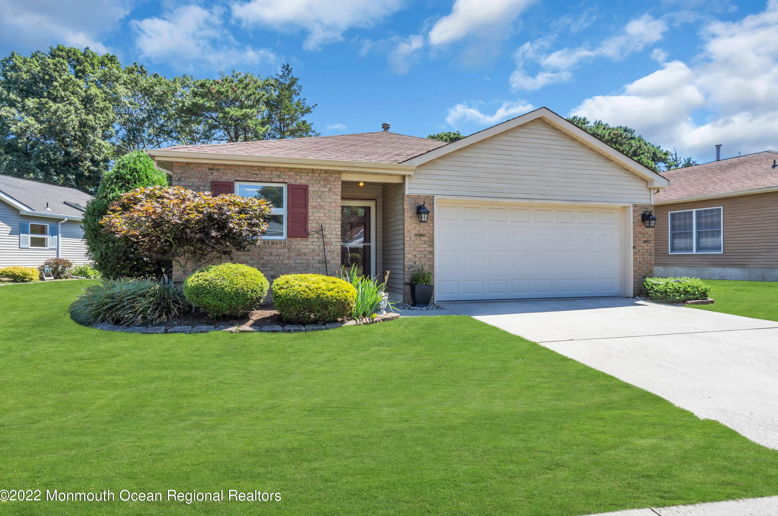 1911 Cherryvale Ct, Toms River, NJ 08755-0846
