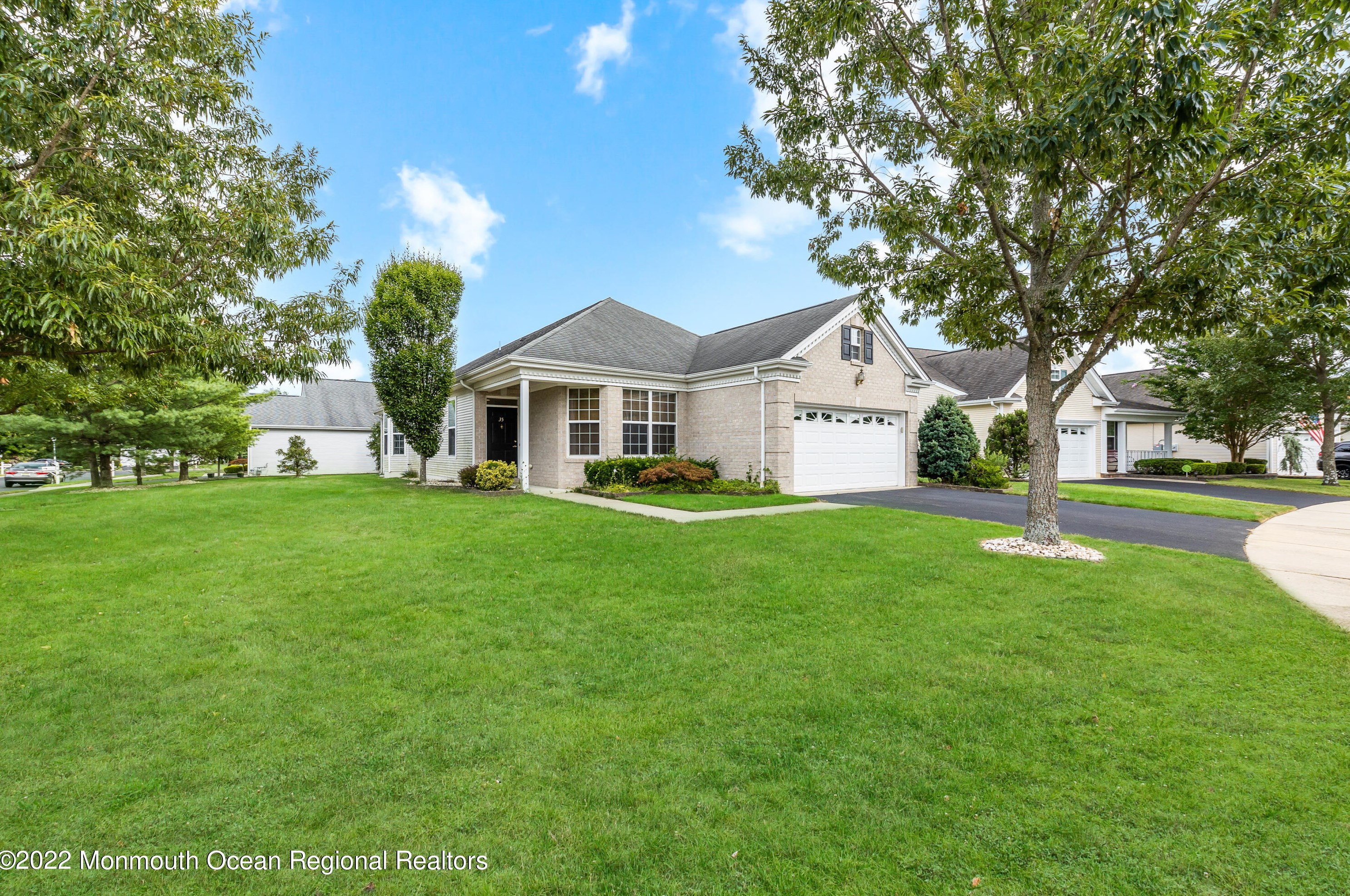 35 Heath Ln, Jackson Twp, NJ 08527