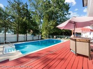 1908 Reney Ct, Toms River, NJ 08753-1645