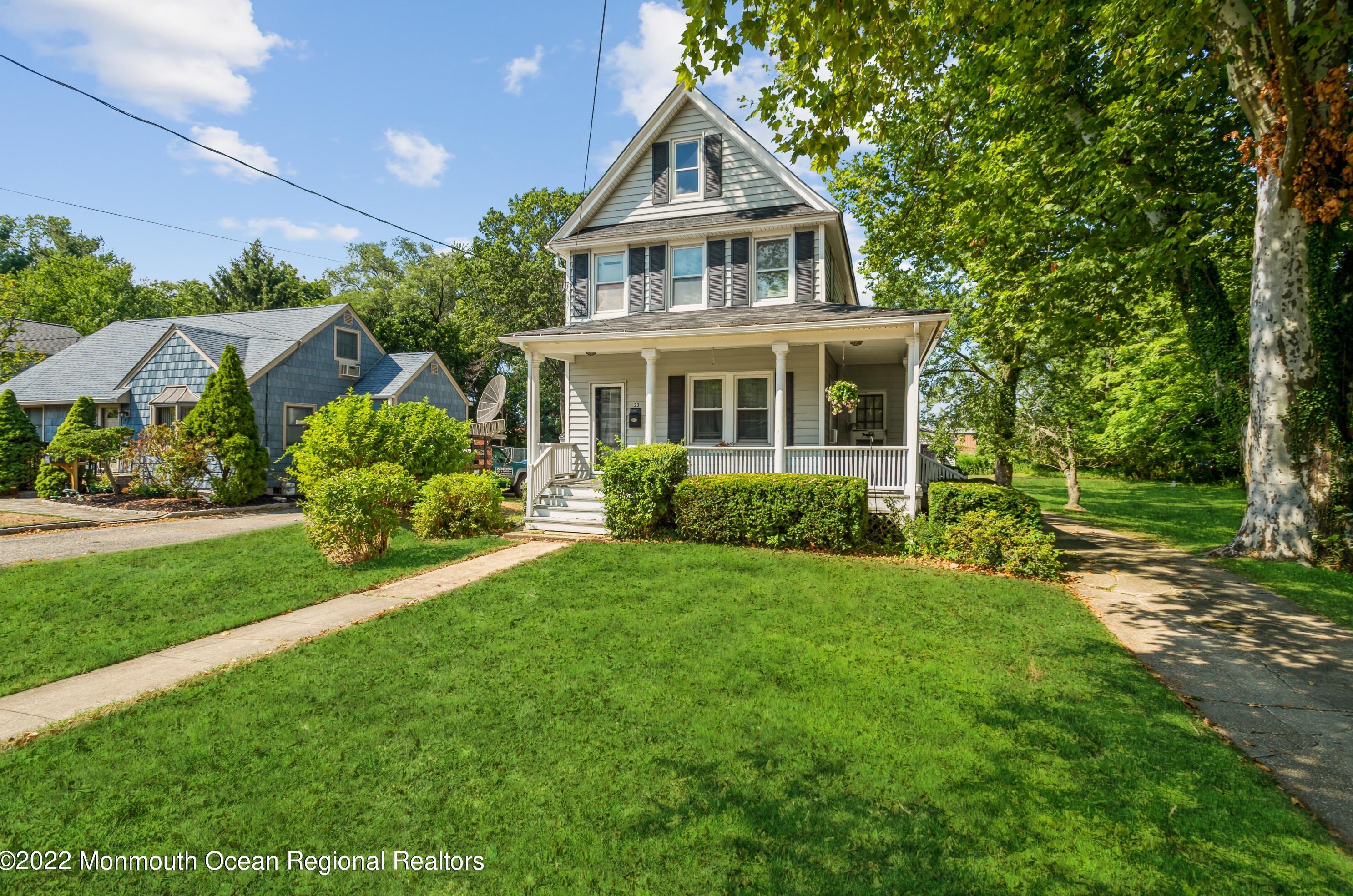 23 Thomas Ave, Tinton Falls, NJ 07702