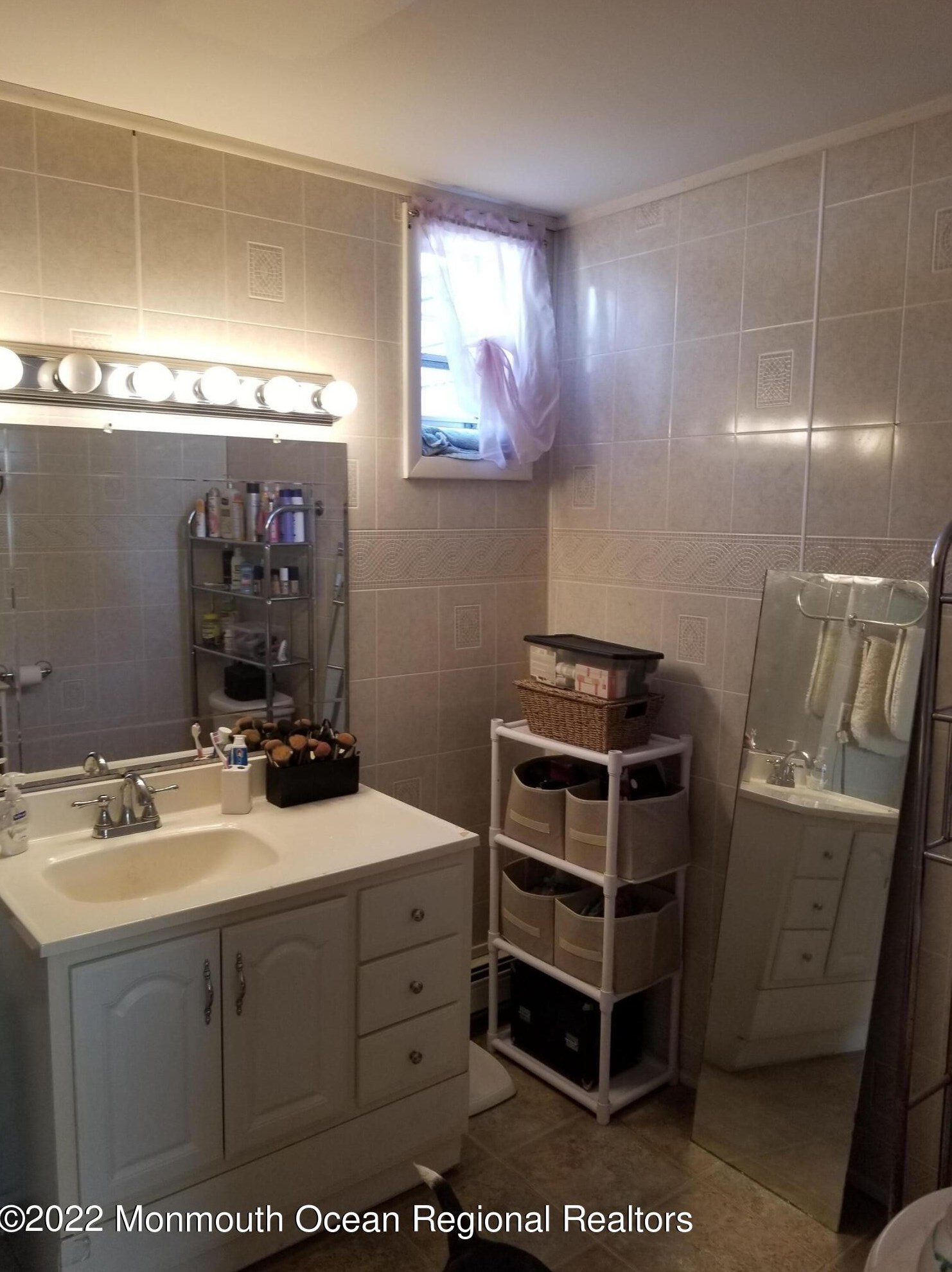 17 George Rd, Toms River, NJ 08753-6103