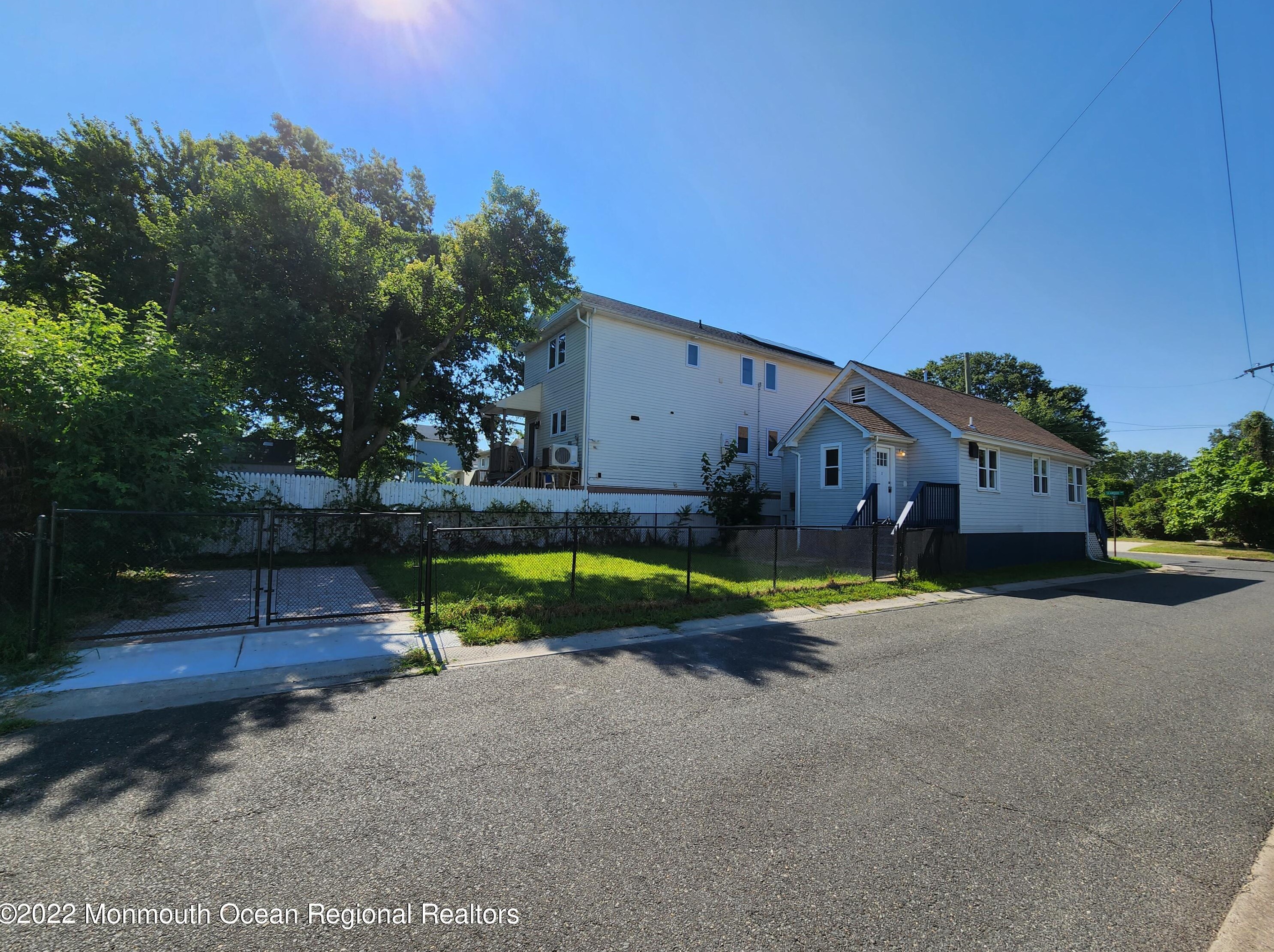 2 Seawood Ave, Ideal Beach, NJ 07734