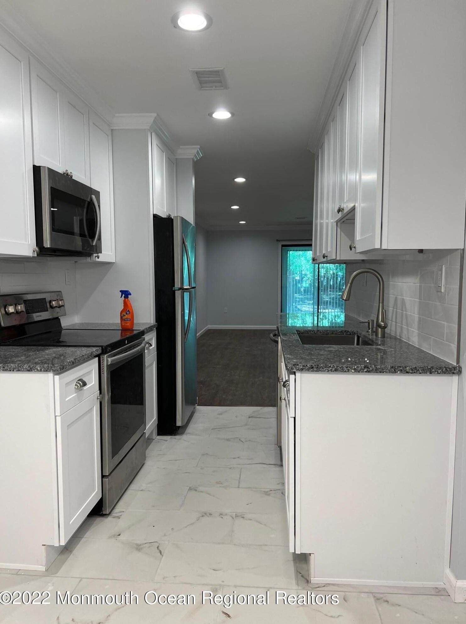 66 Overlook Way, Millstone Township, NJ 07726