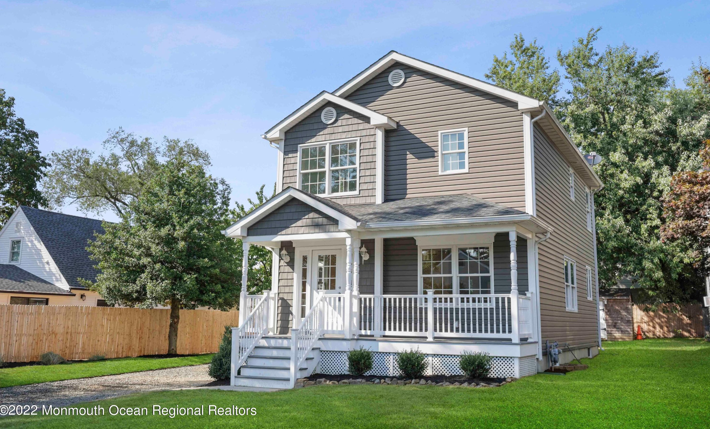 325 Monmouth Ave, Leonardo, NJ 07737