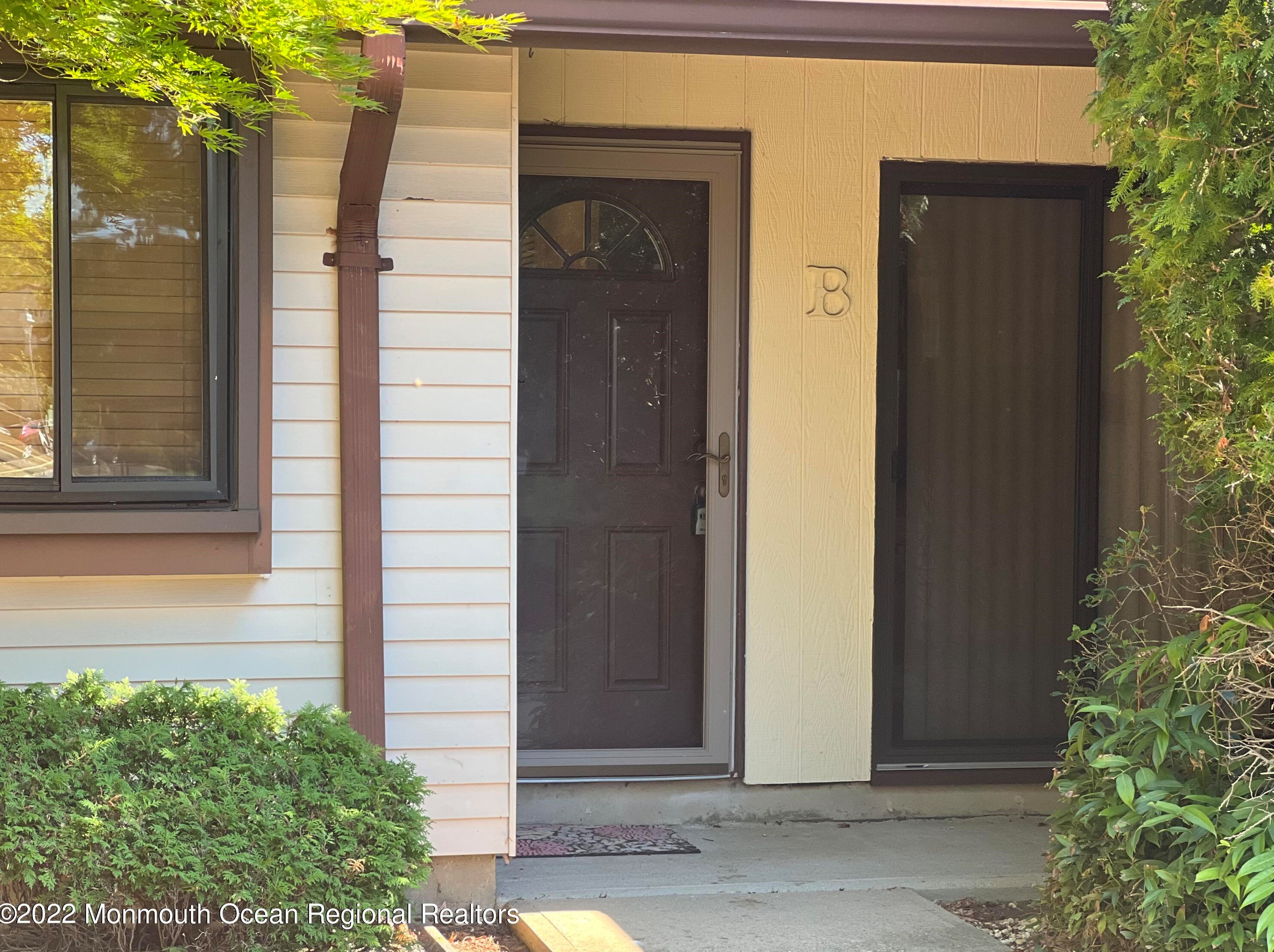 57 Amberly Dr #b, Millstone Township, NJ