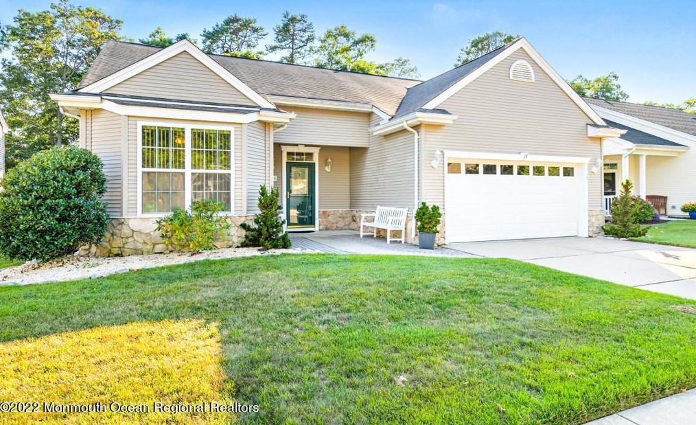 35 Nautic Way, Tuckerton, NJ 08087-1687