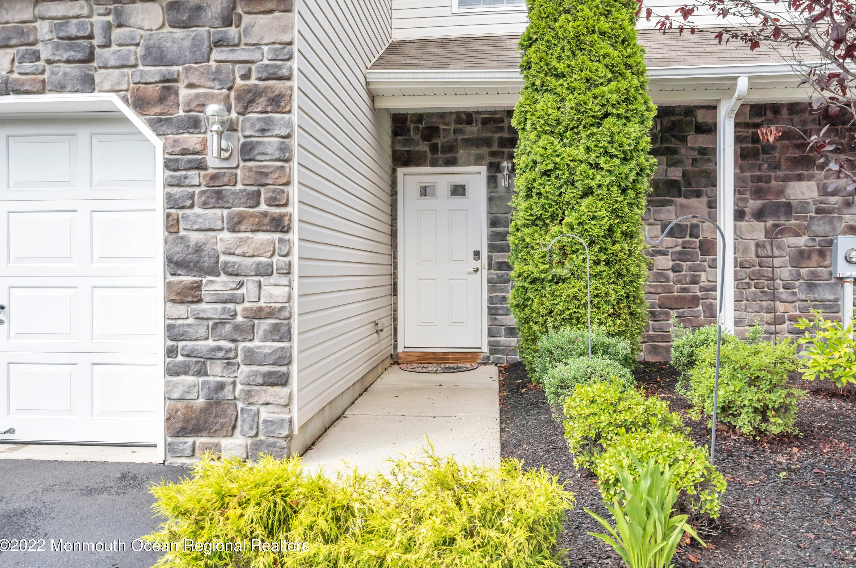 13 Thistledown St, Wall Township, NJ 07753