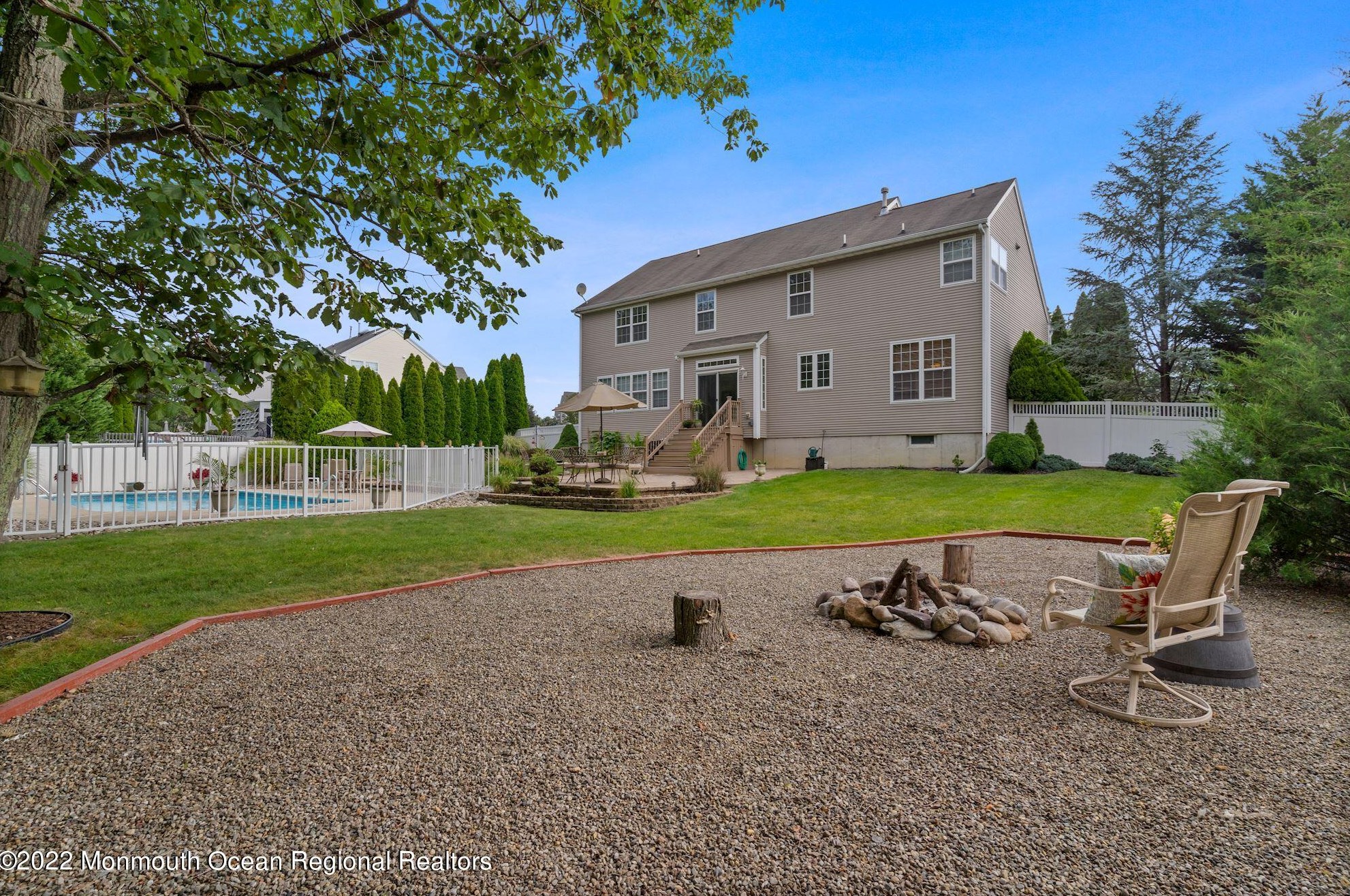 2420 Frst Cir, Toms River NJ 08757 exterior